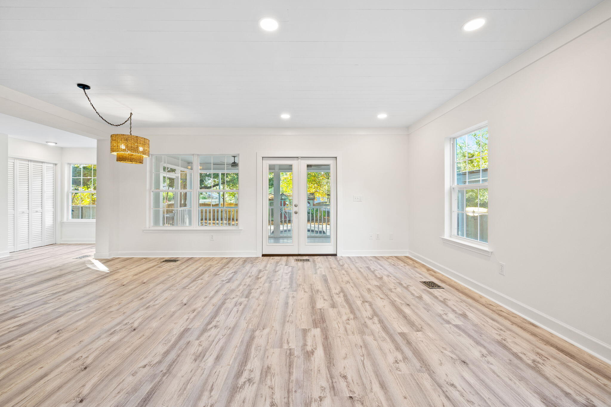 DAUGHETTES AMENDED - Residential Lease