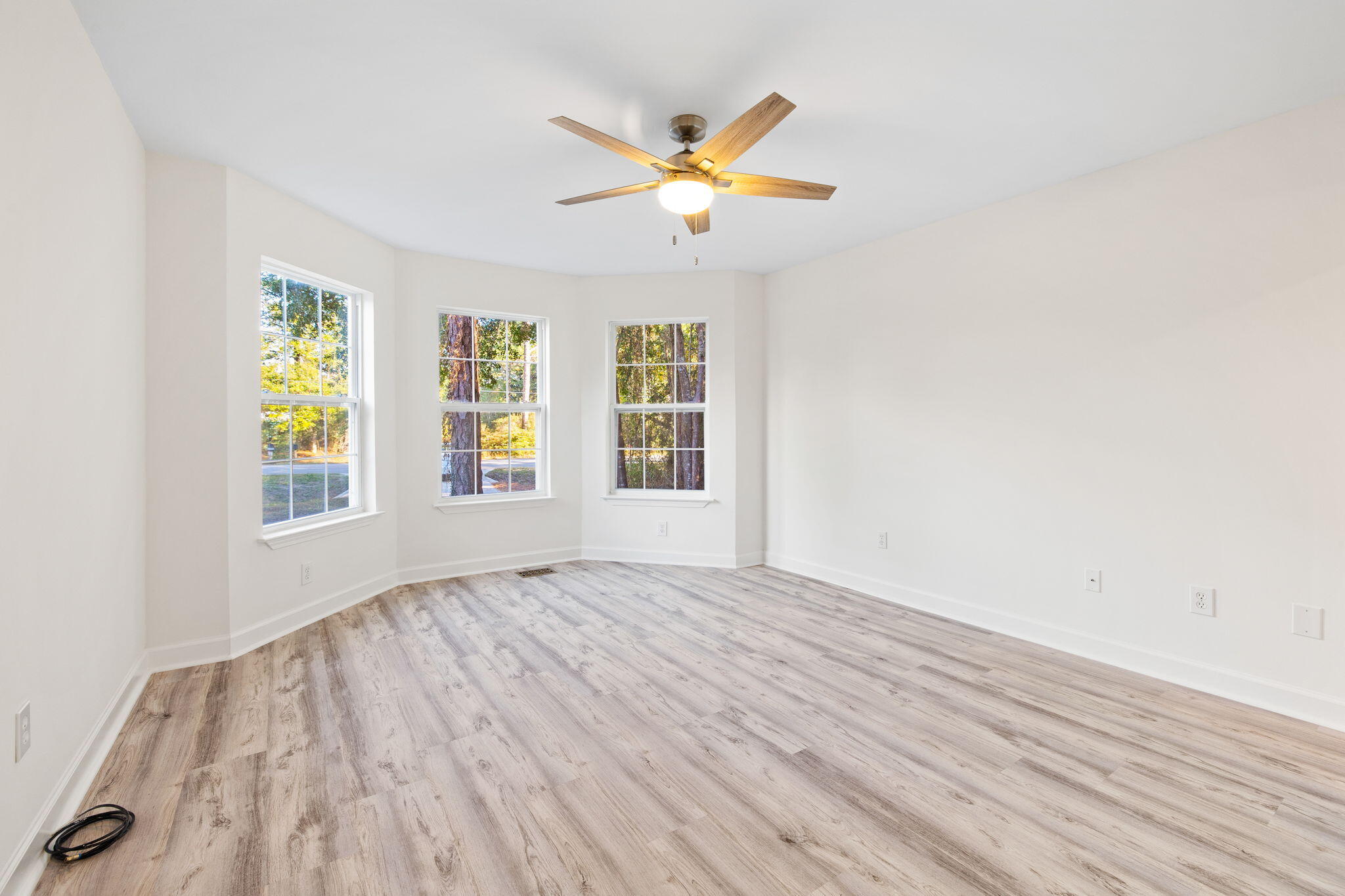 DAUGHETTES AMENDED - Residential Lease