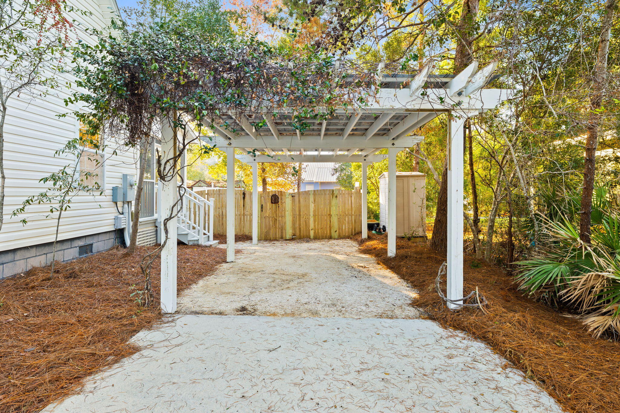 DAUGHETTES AMENDED - Residential Lease