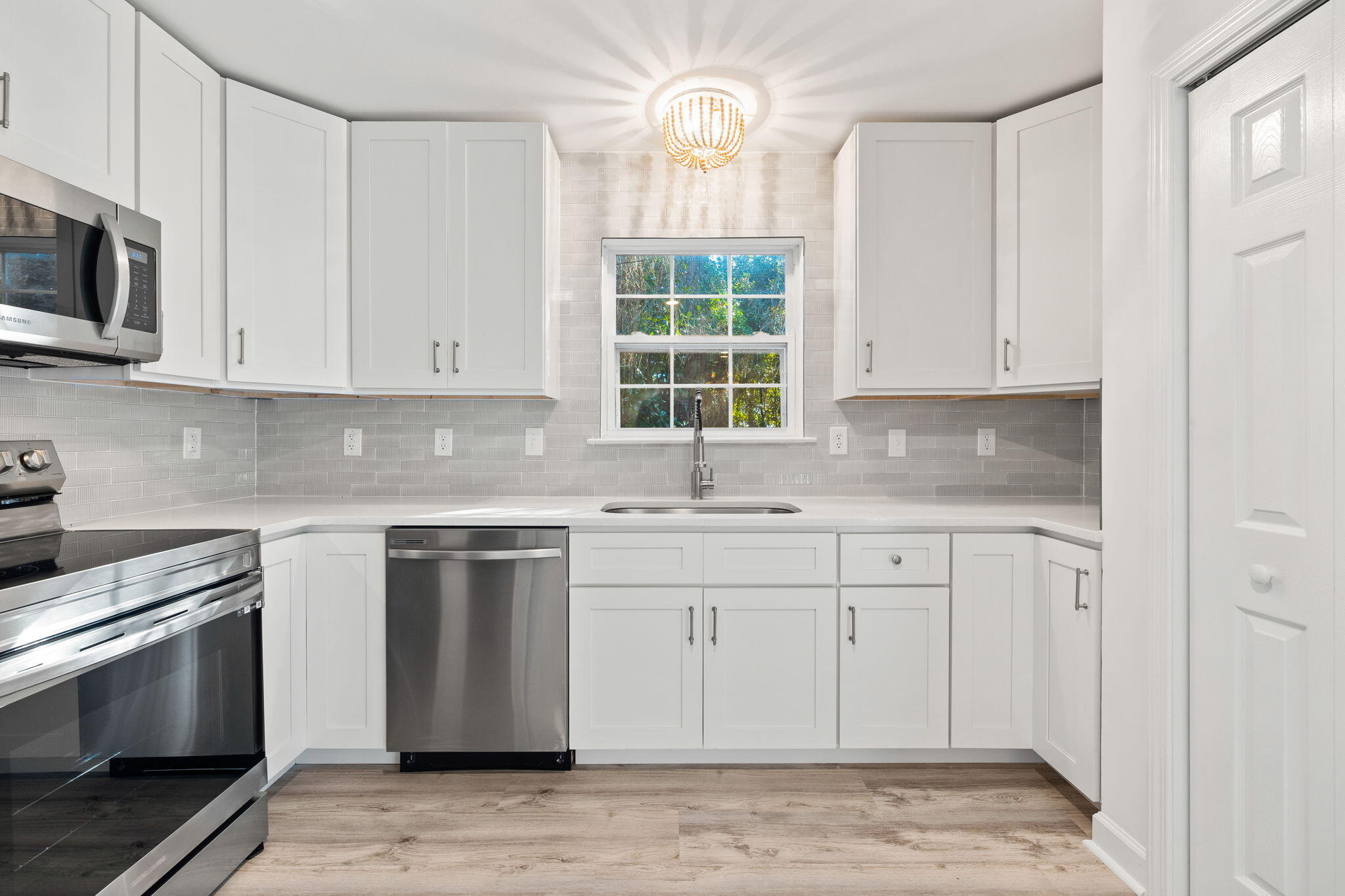 DAUGHETTES AMENDED - Residential Lease