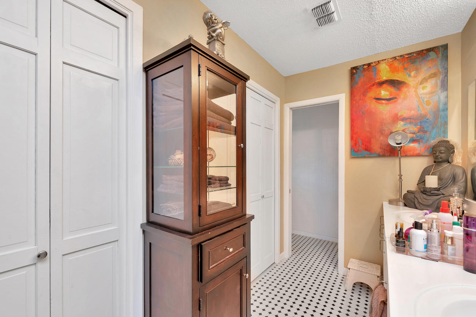 EDGEWATER VILLAGE - Residential