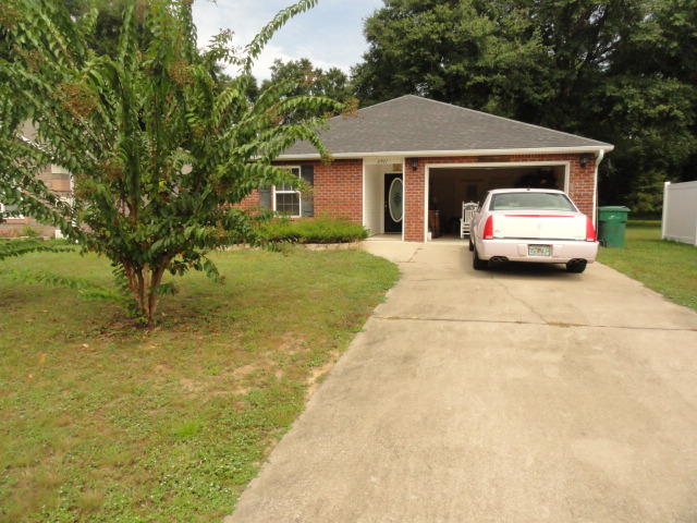 If Goldilock's looked at this home she would say its ''JUST RIGHT''! Cozy all Brick home perfect to downsize for retirement or a starter home. The open floor plan features a comfortable living area, large eat in kitchen and a large breakfast bar. The master suite is large, there is enough space for a sitting area. The master closet is spacious and the master bath features double vanity. This is not your ordinary home. The owner recently replaced the HVAC with a energy efficient system. Laminate floors were added by the owner. Call for your appointment today!