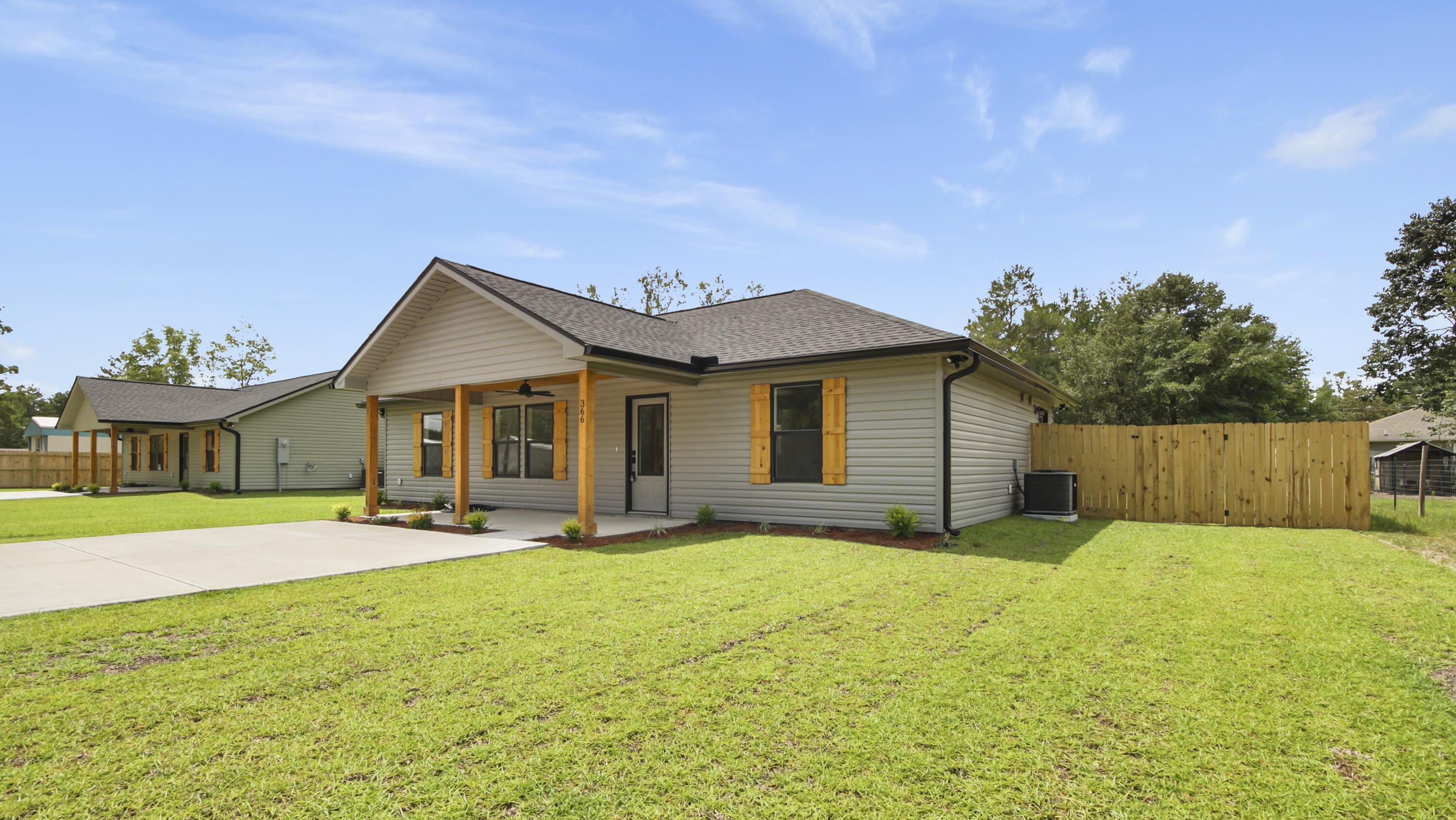 OAKWOOD HILLS UNIT 3 - Residential