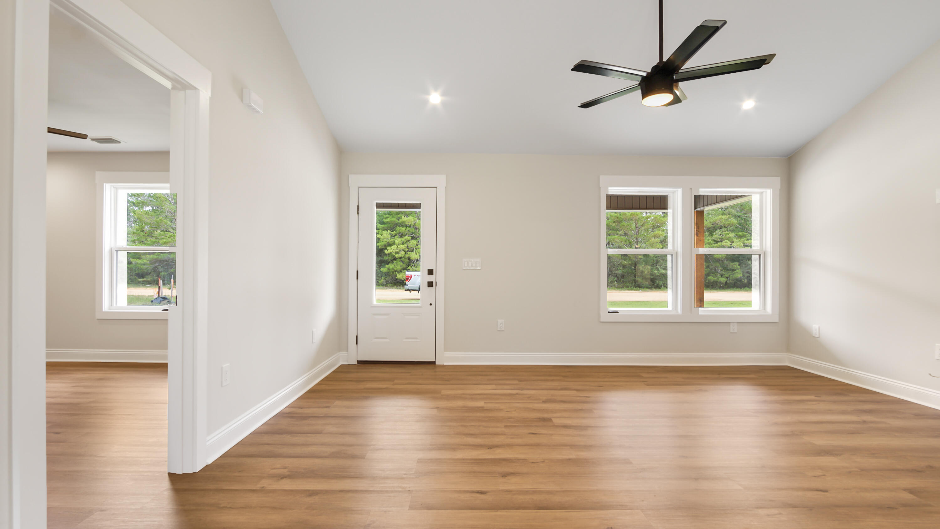 OAKWOOD HILLS UNIT 3 - Residential