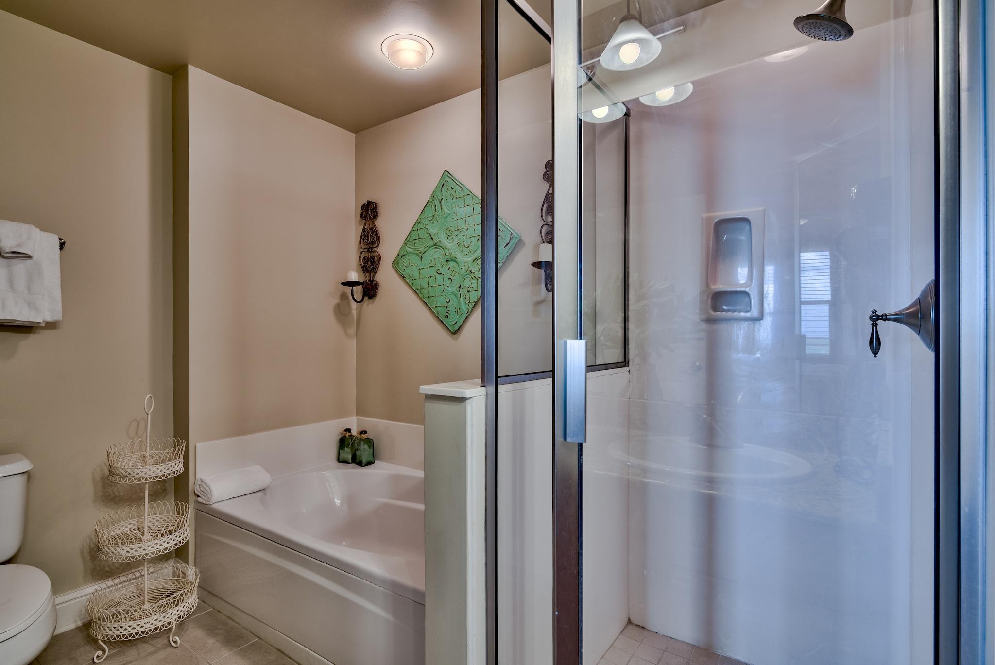 Aqua Condo - Residential