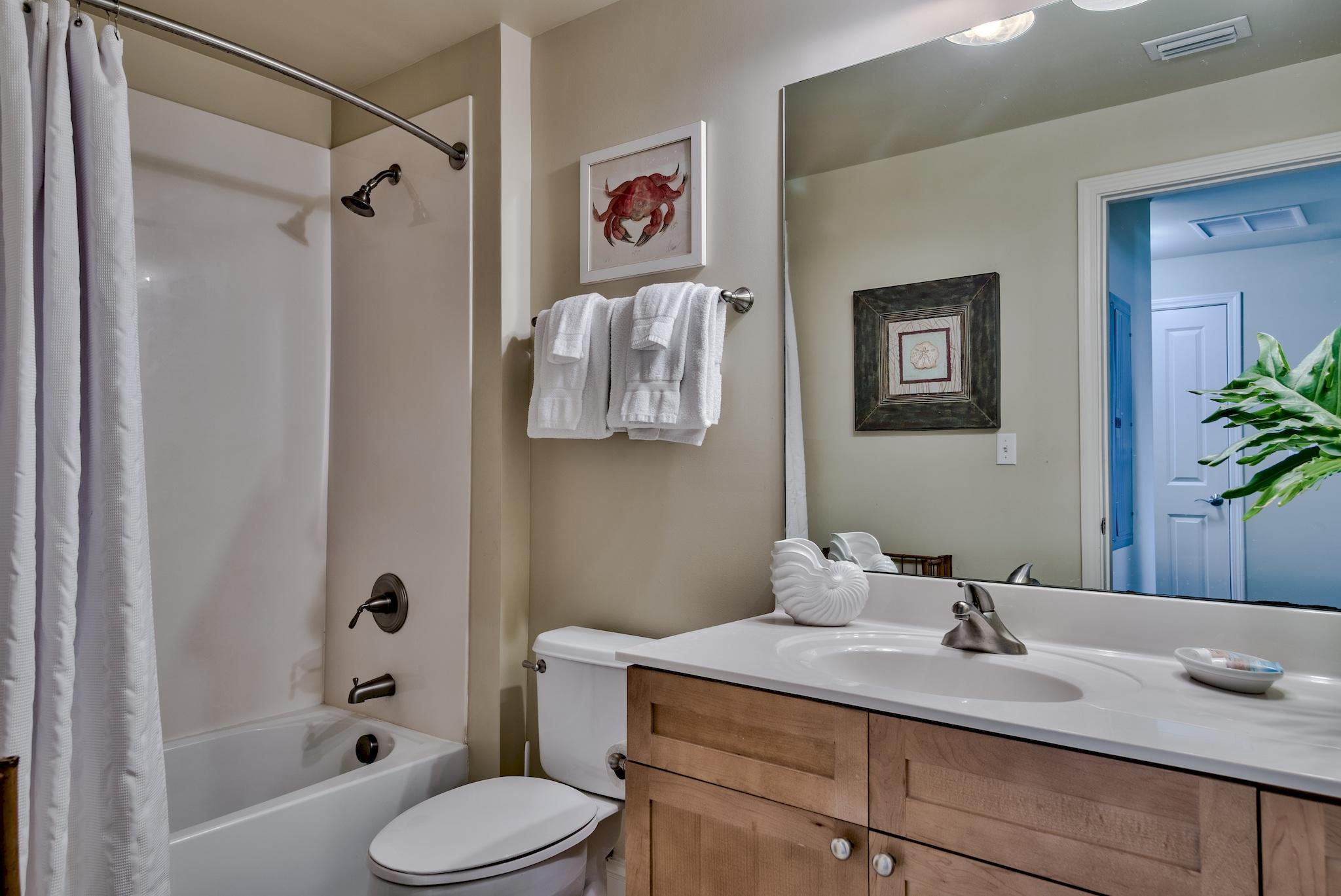 Aqua Condo - Residential