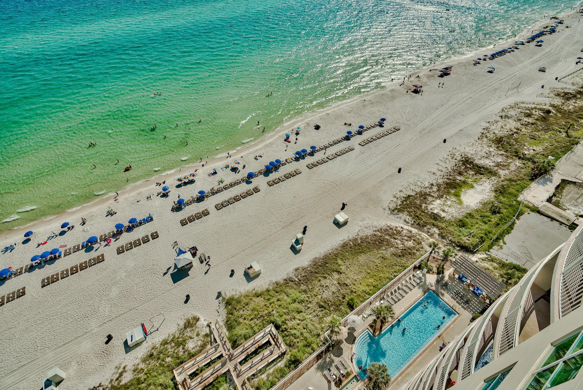 Aqua Condo - Residential