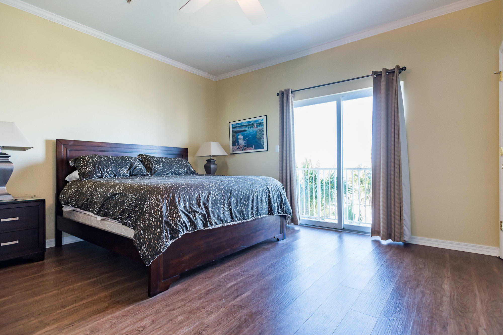 Royal Seaesta - Residential