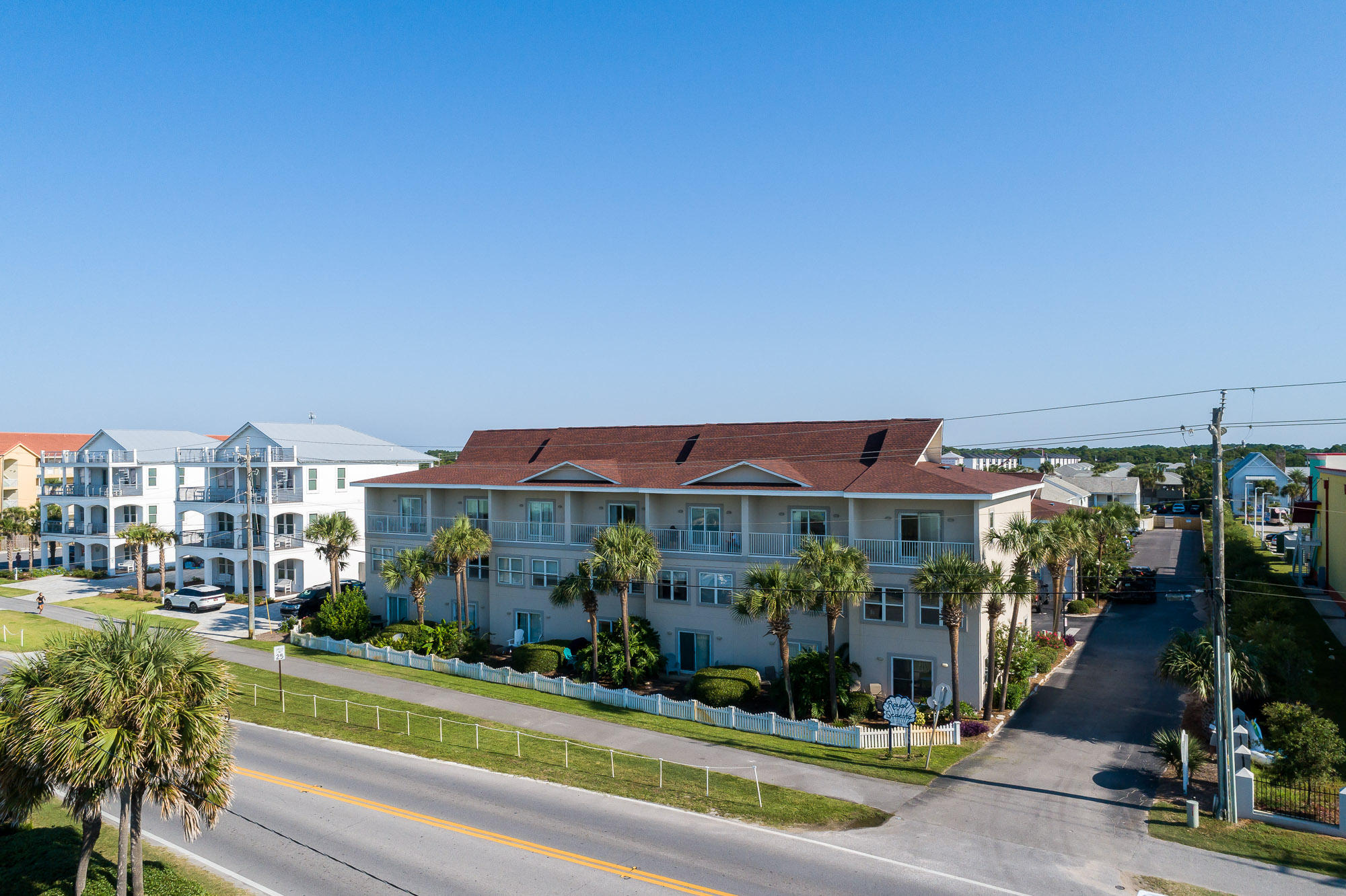 Royal Seaesta - Residential