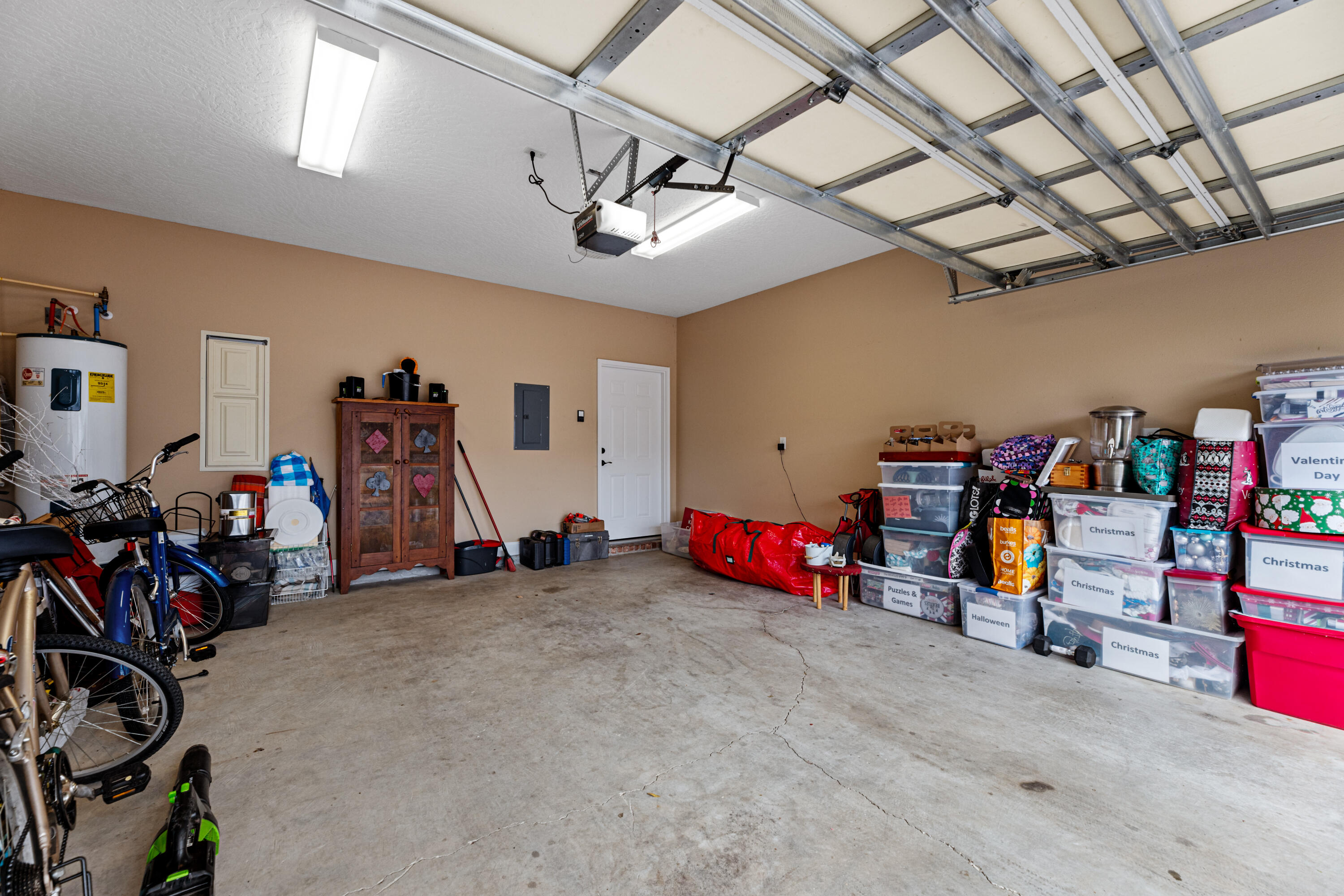 ARKIE & J E ALLEN S/D - Residential Lease