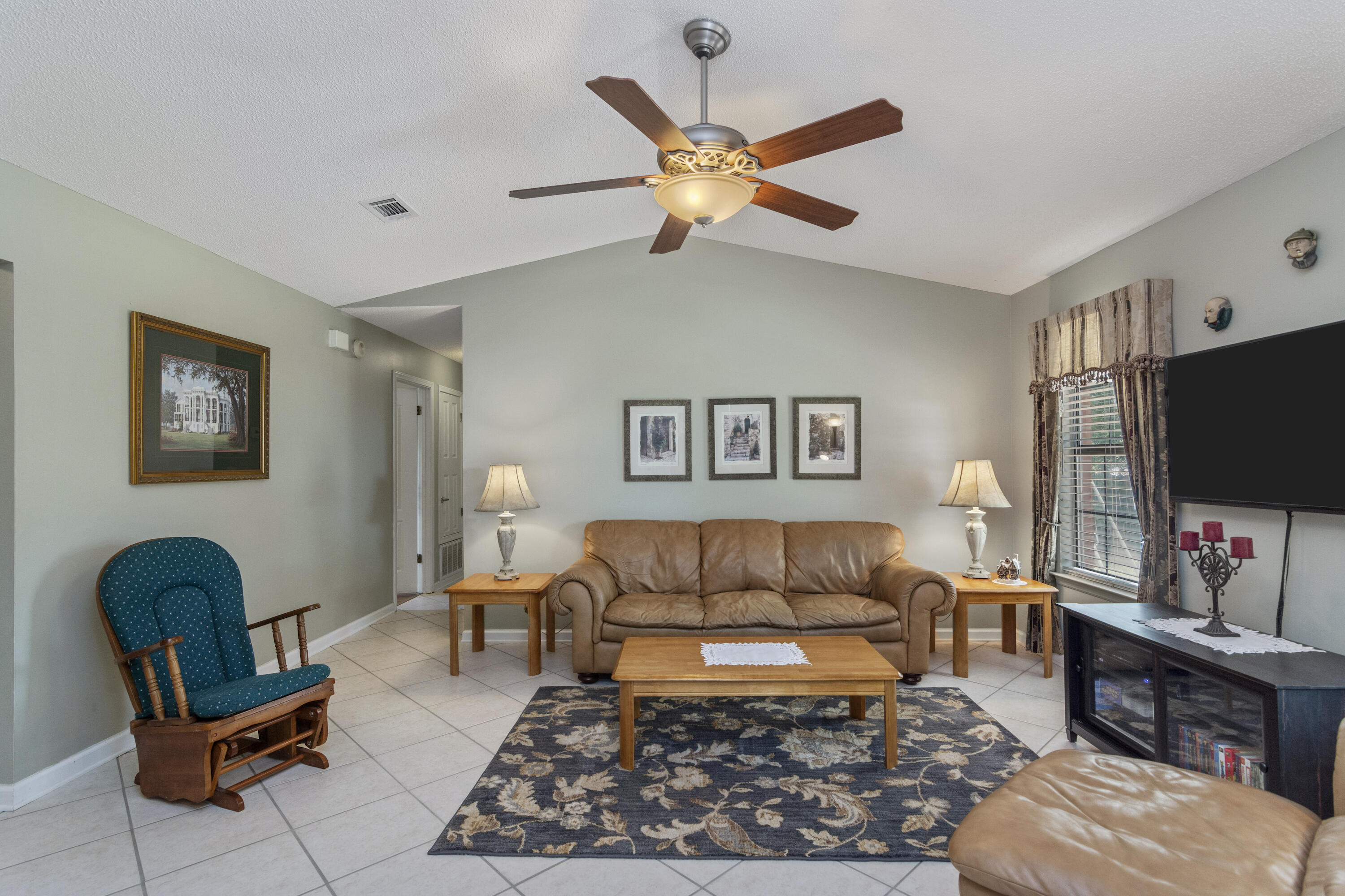 NORTHVIEW ESTATES 3RD ADDN - Residential