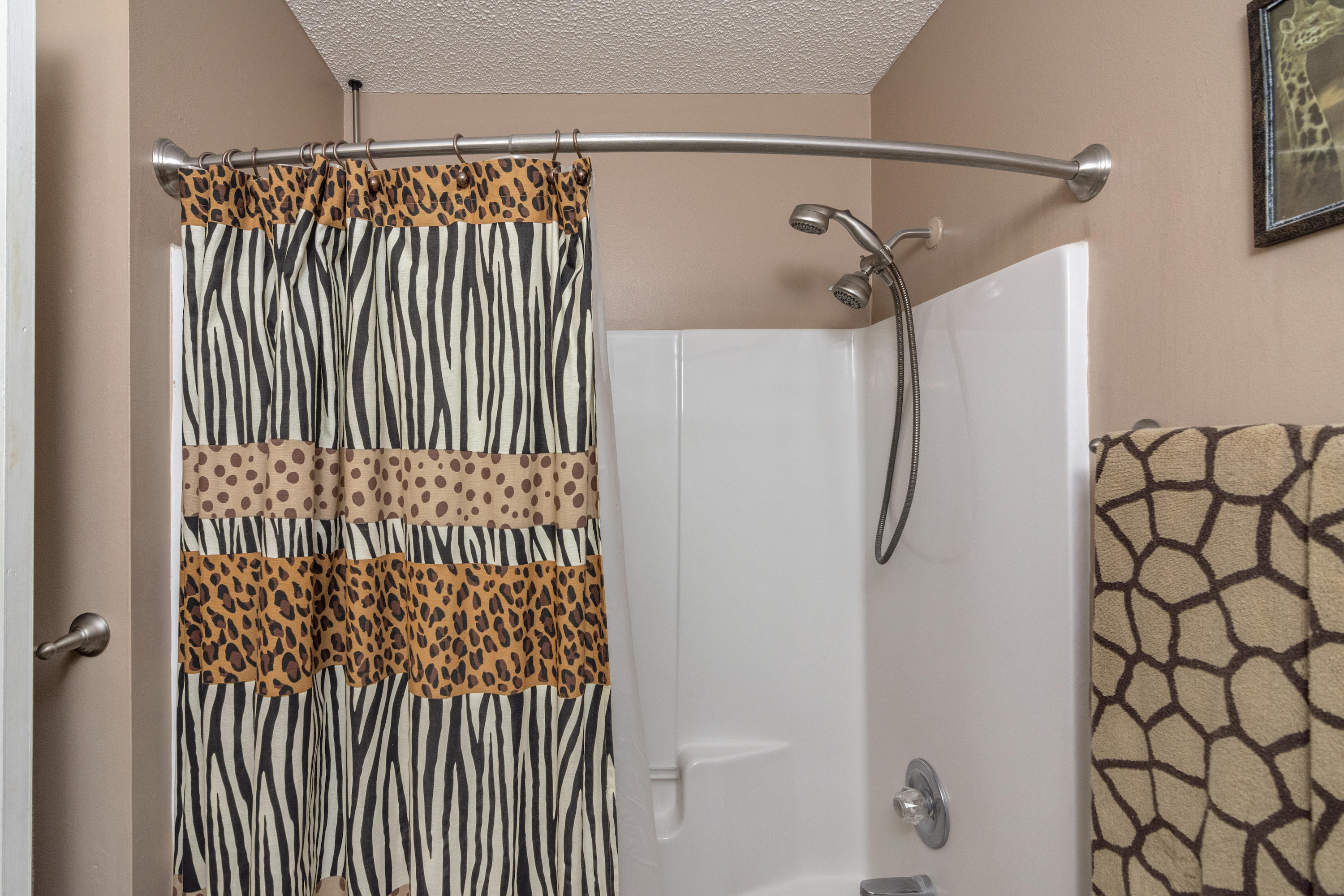 NORTHVIEW ESTATES 3RD ADDN - Residential