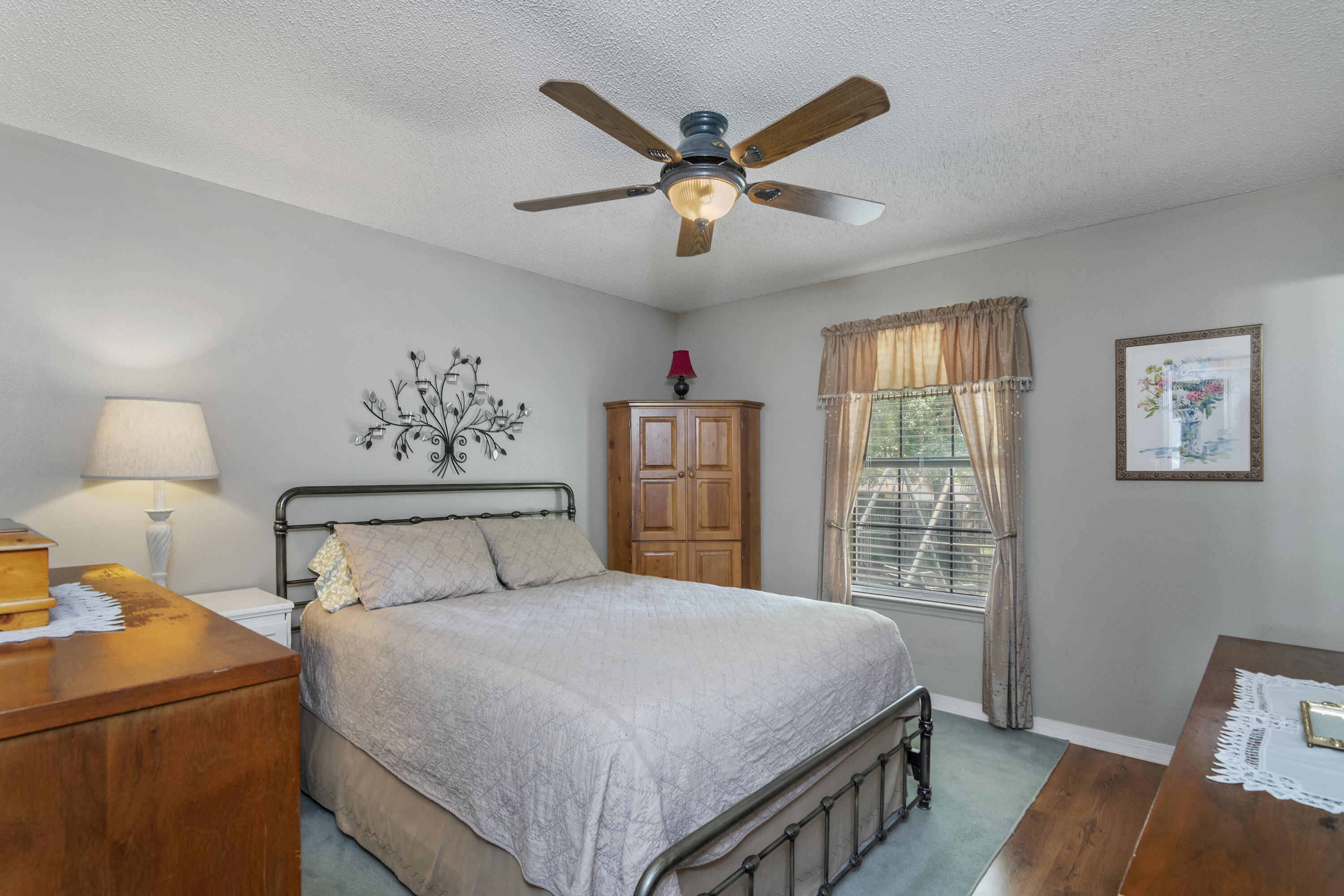 NORTHVIEW ESTATES 3RD ADDN - Residential