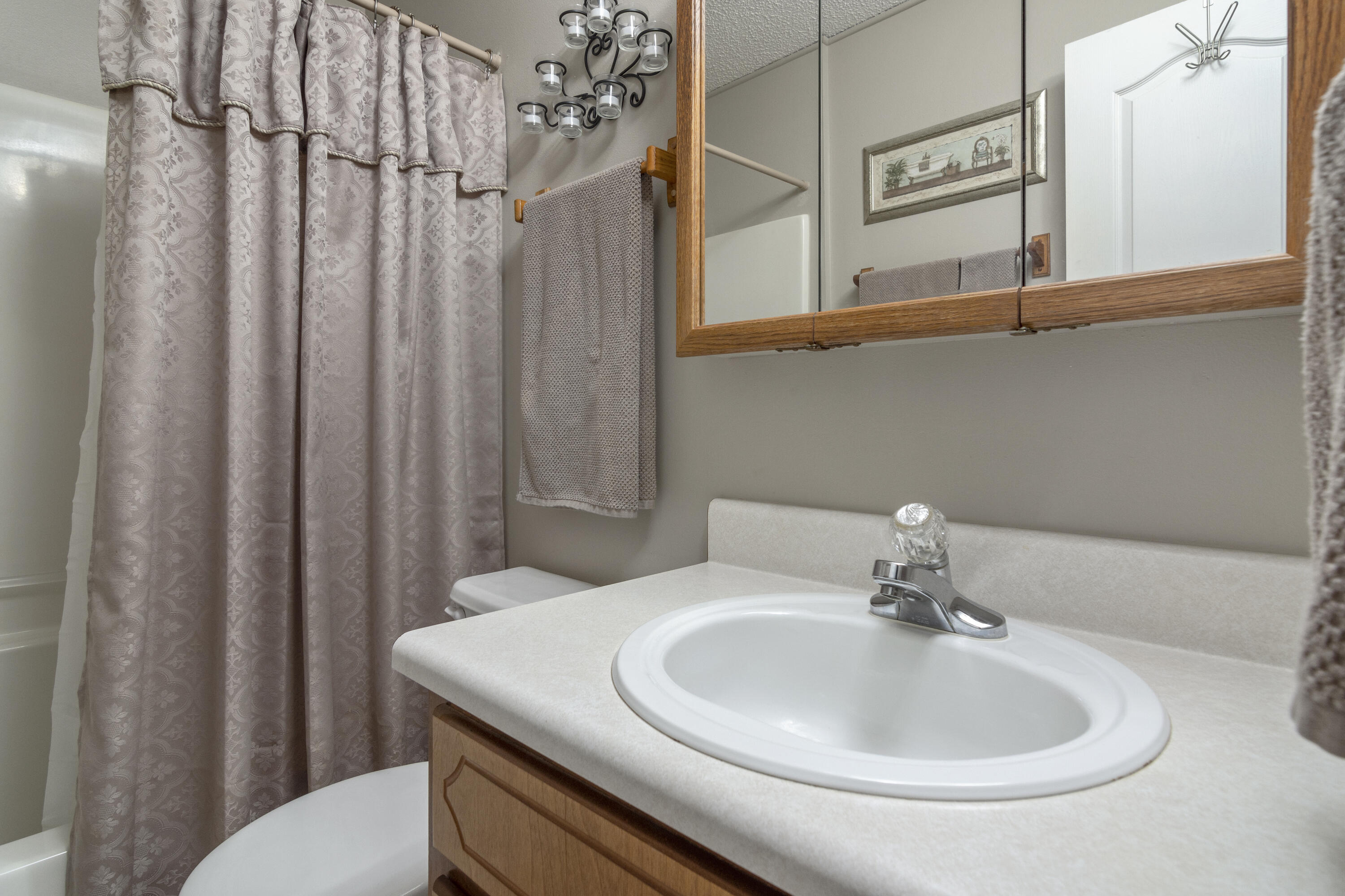 NORTHVIEW ESTATES 3RD ADDN - Residential