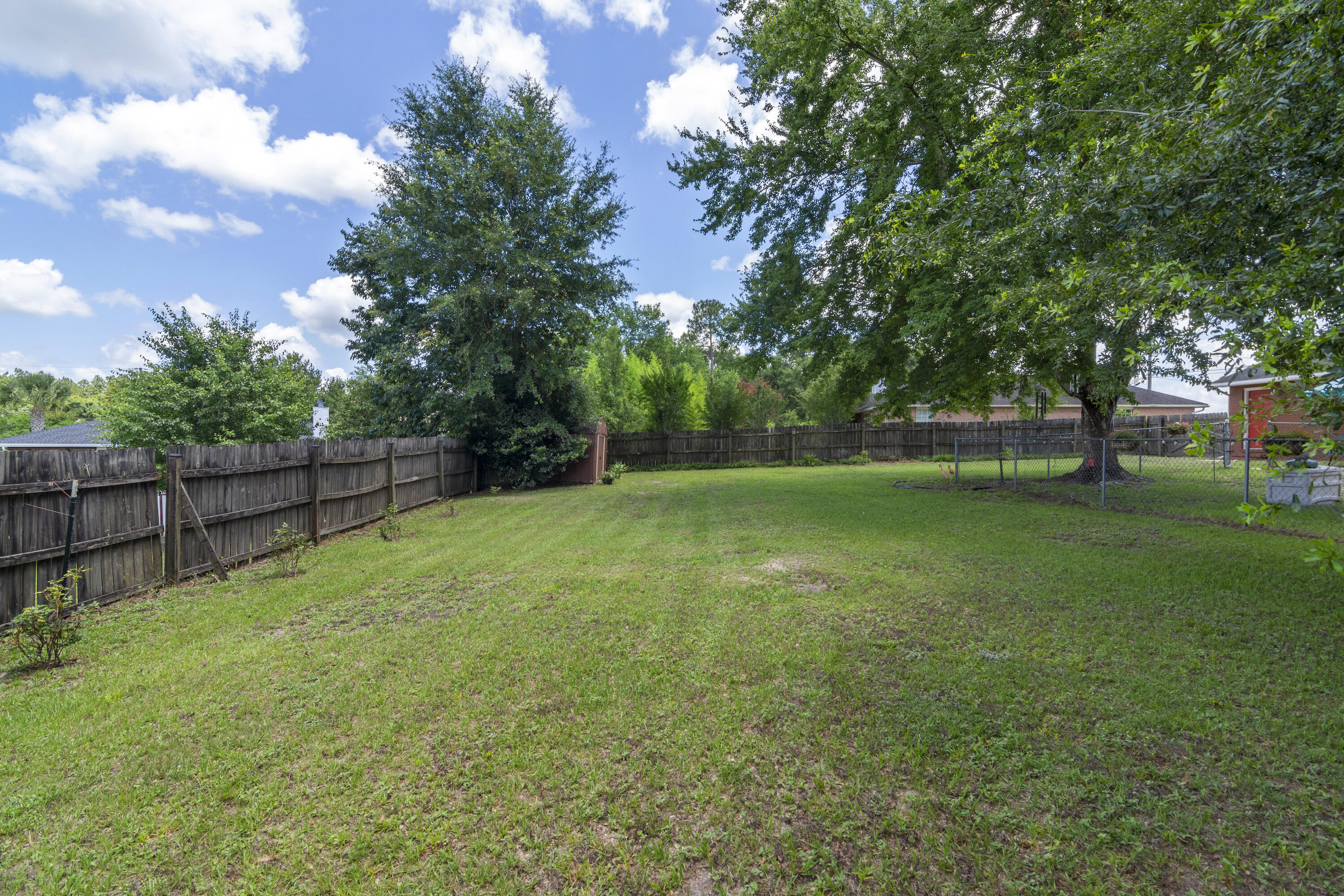 NORTHVIEW ESTATES 3RD ADDN - Residential