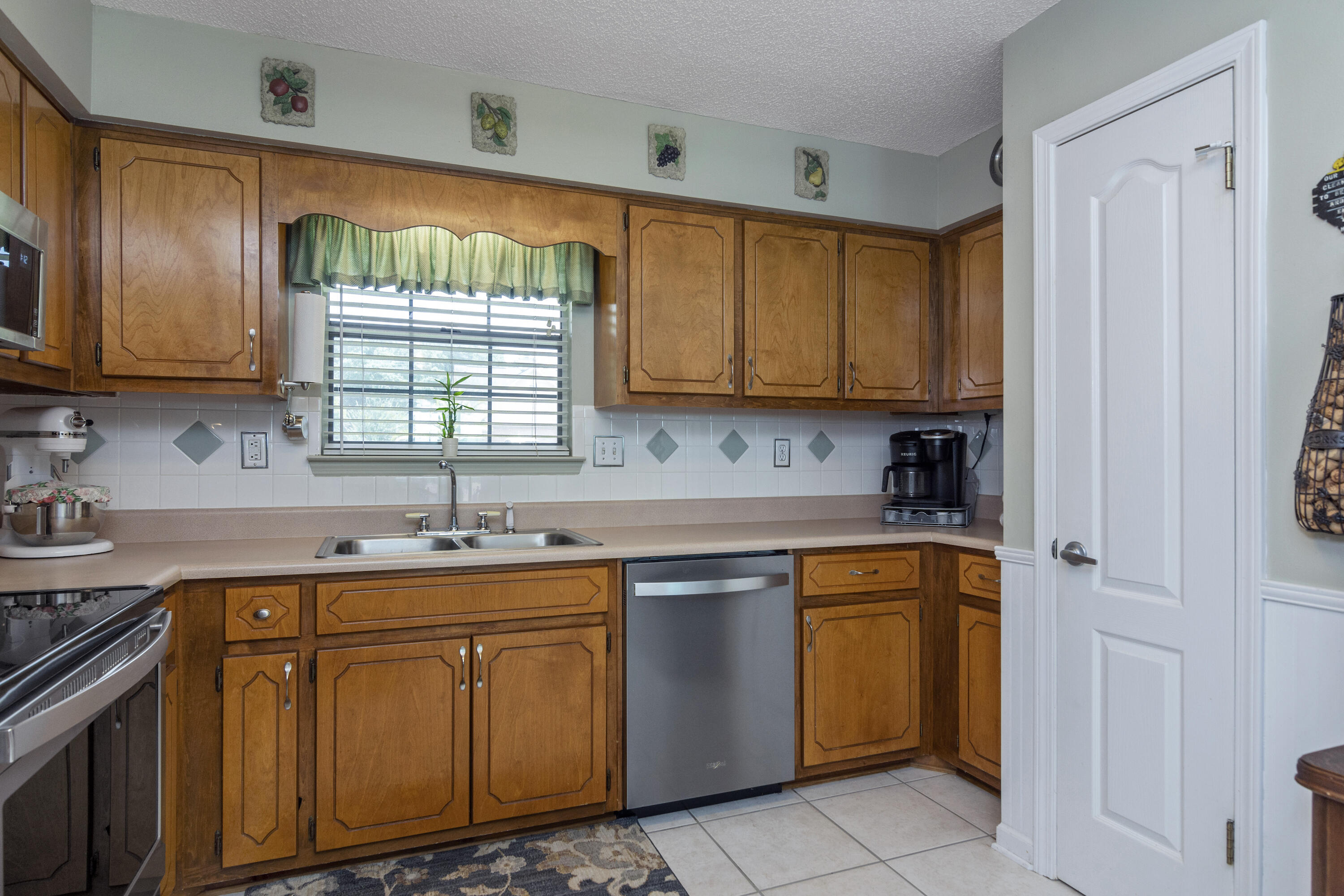 NORTHVIEW ESTATES 3RD ADDN - Residential