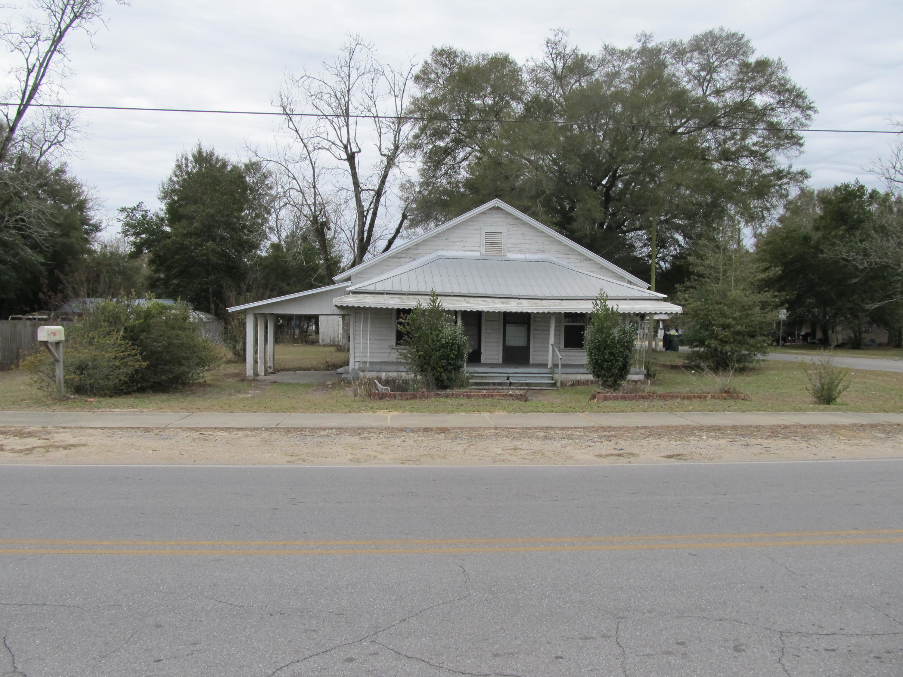 TOWN OF DEFUNIAK SPRINGS - Residential