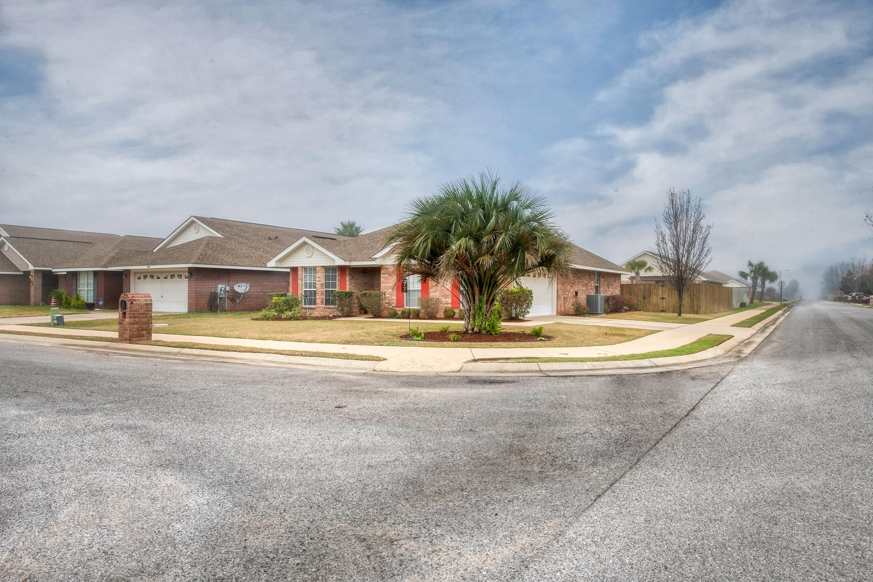 VICTORIAN VILLAGE - Residential