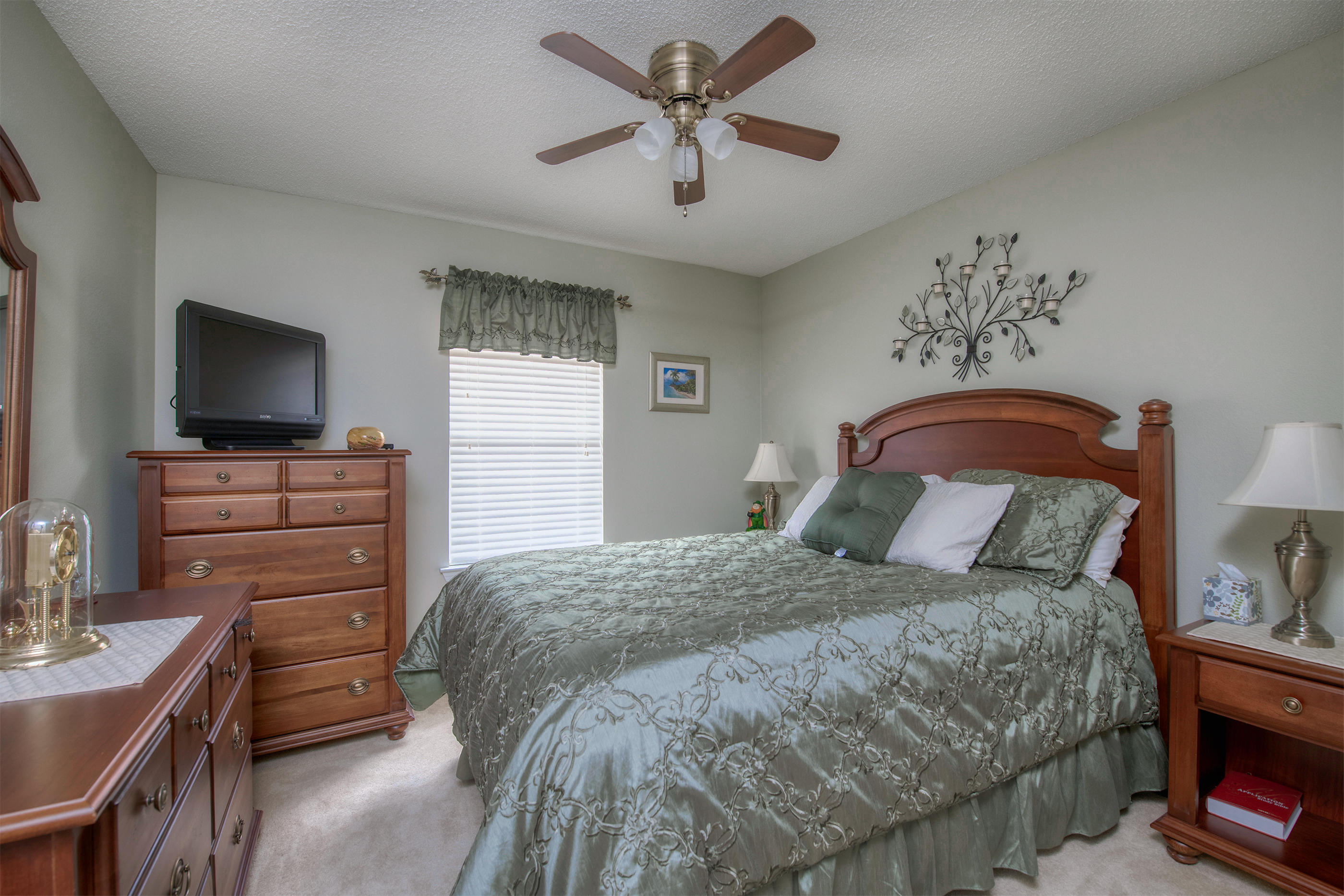 VICTORIAN VILLAGE - Residential