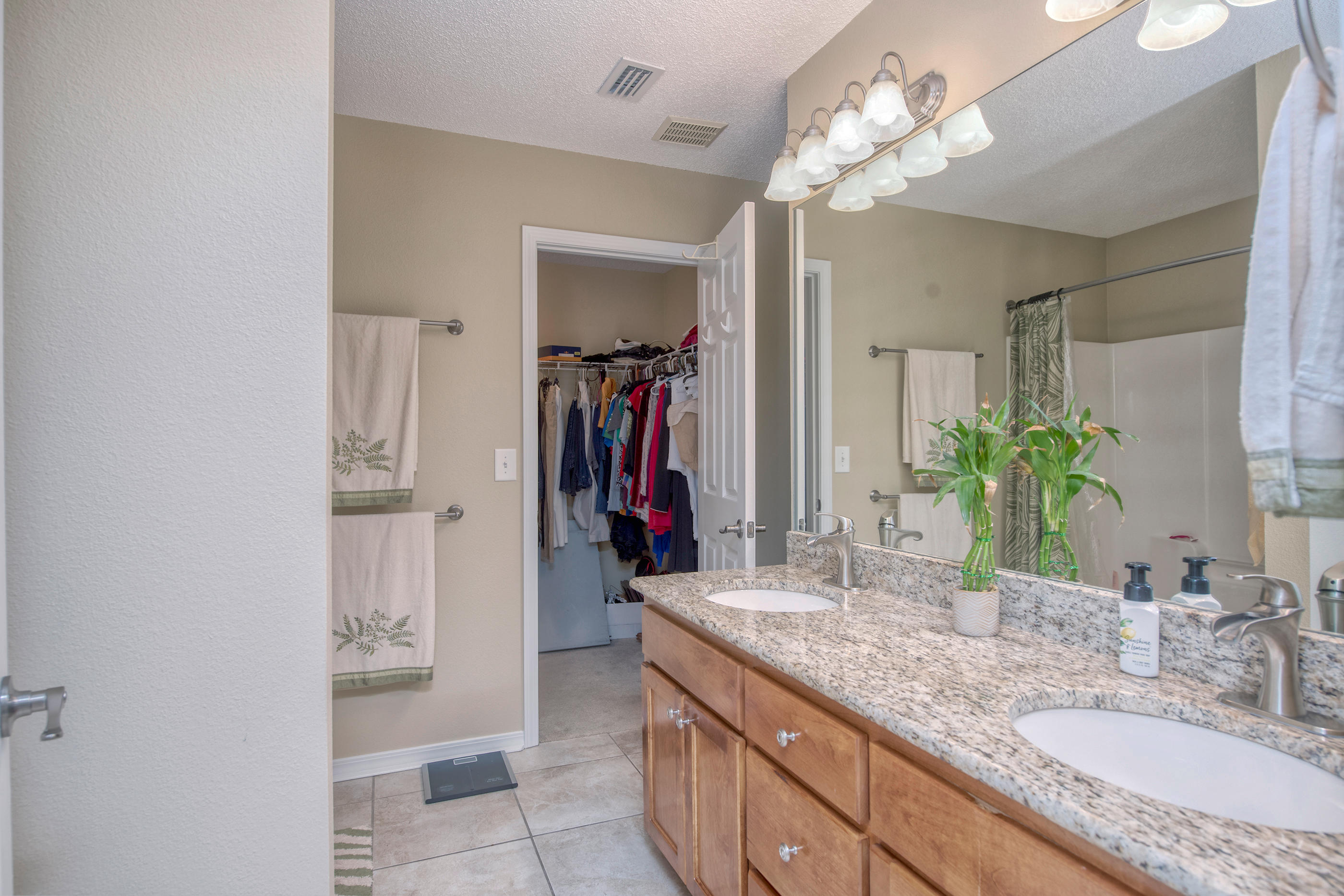 VICTORIAN VILLAGE - Residential