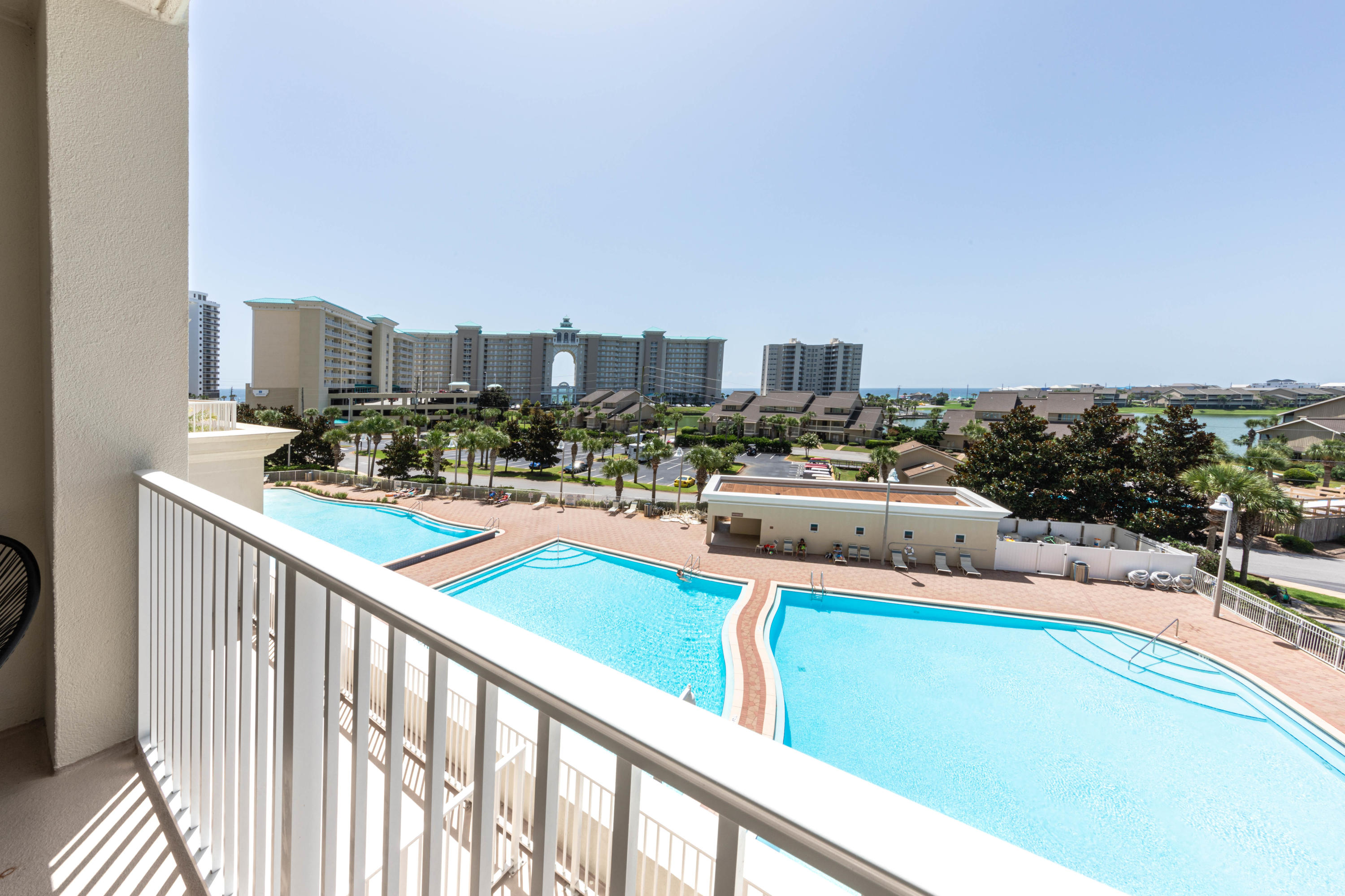 ARIEL DUNES II - Residential