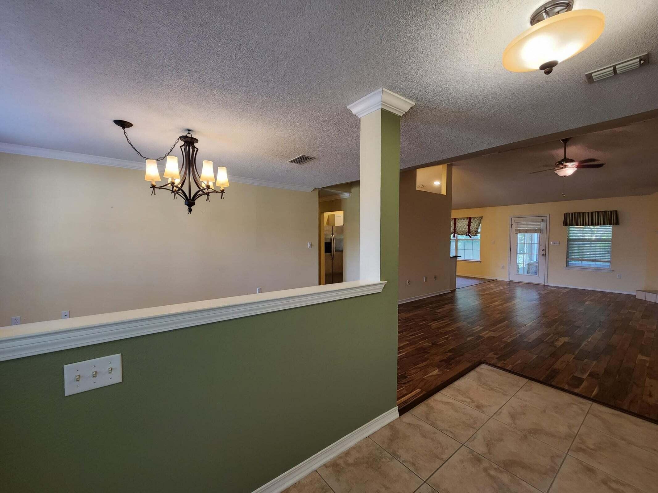 CREETWOODS - Residential Lease