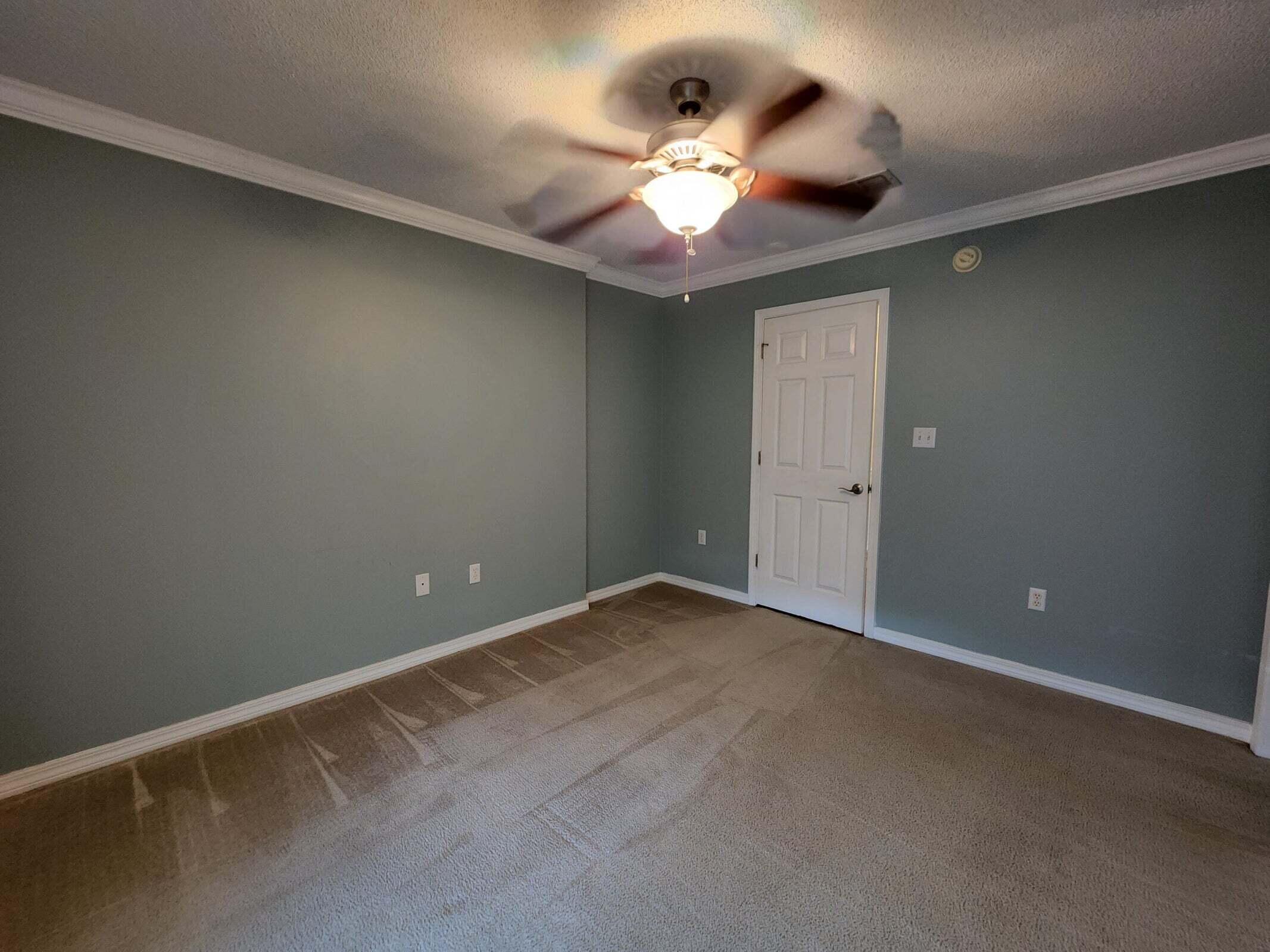 CREETWOODS - Residential Lease