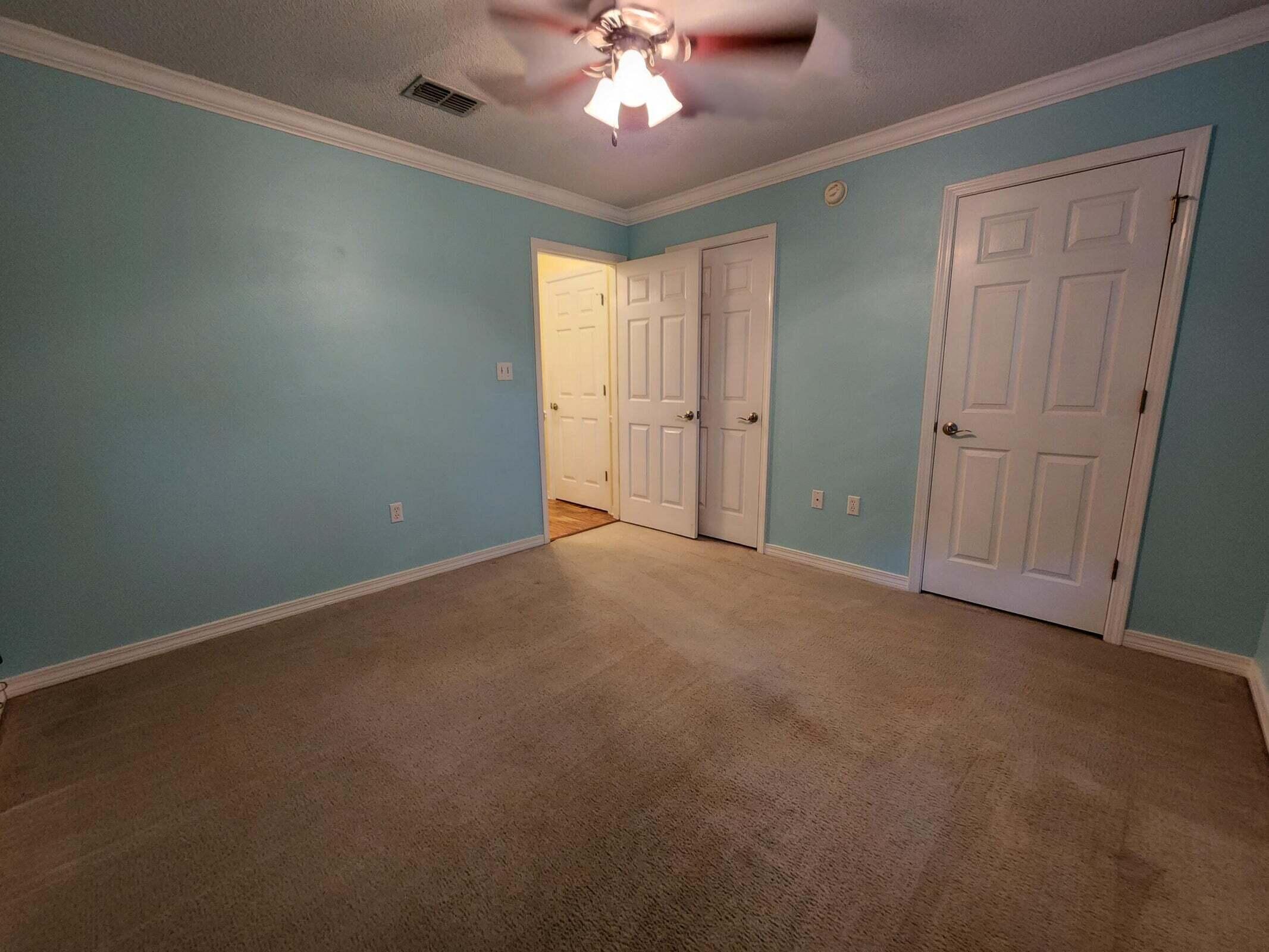 CREETWOODS - Residential Lease