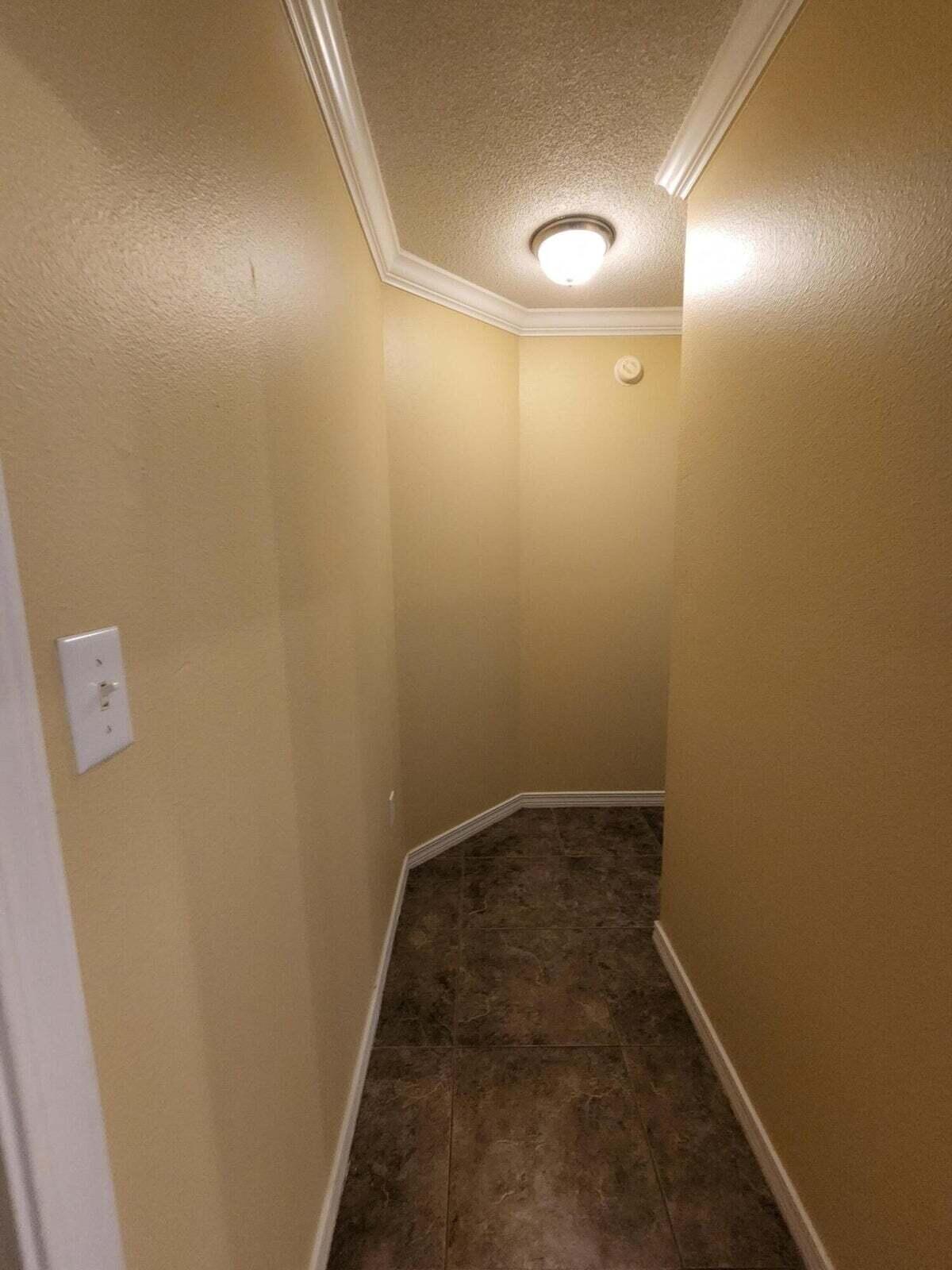 CREETWOODS - Residential Lease