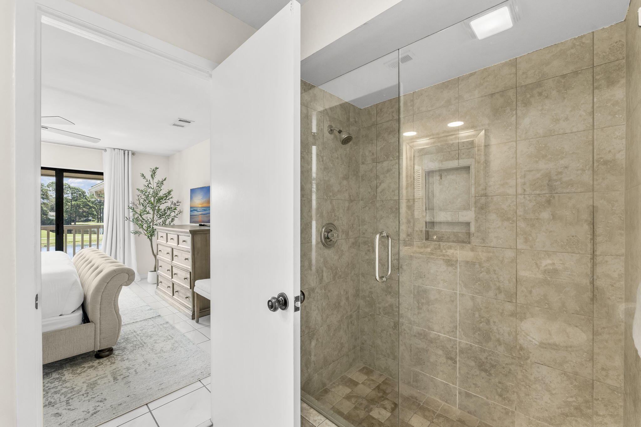 HARBOUR POINT CONDO - Residential Lease