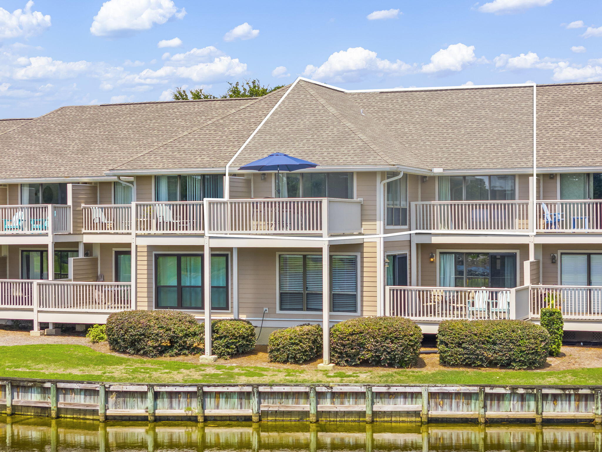 HARBOUR POINT CONDO - Residential Lease