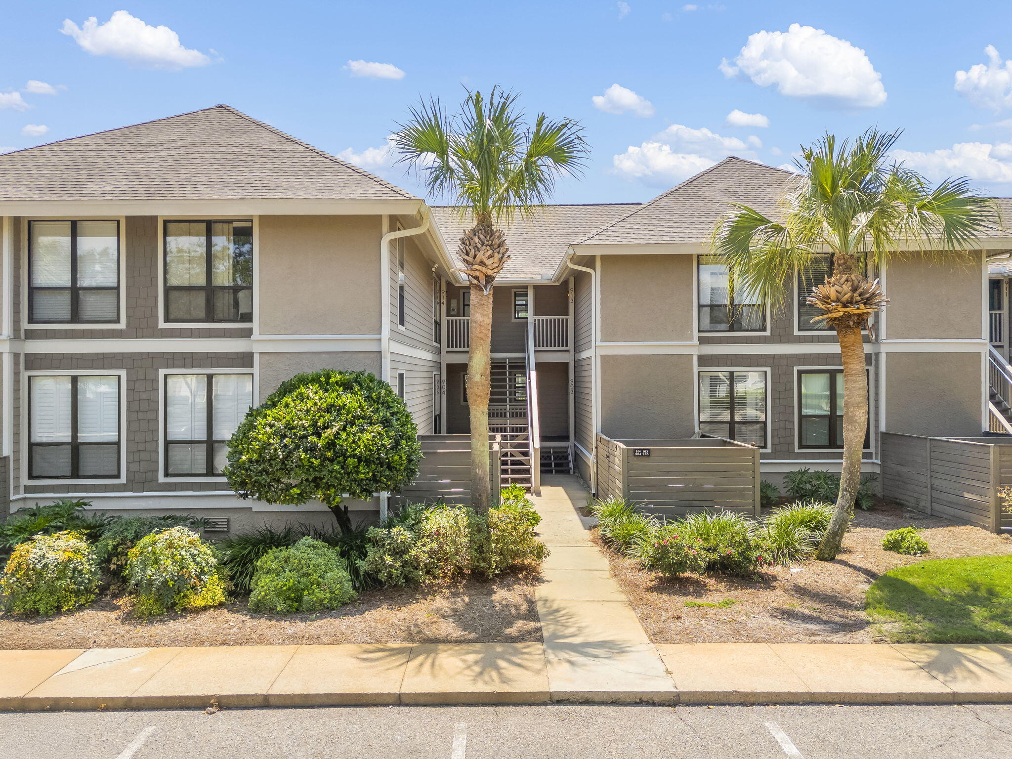 HARBOUR POINT CONDO - Residential Lease