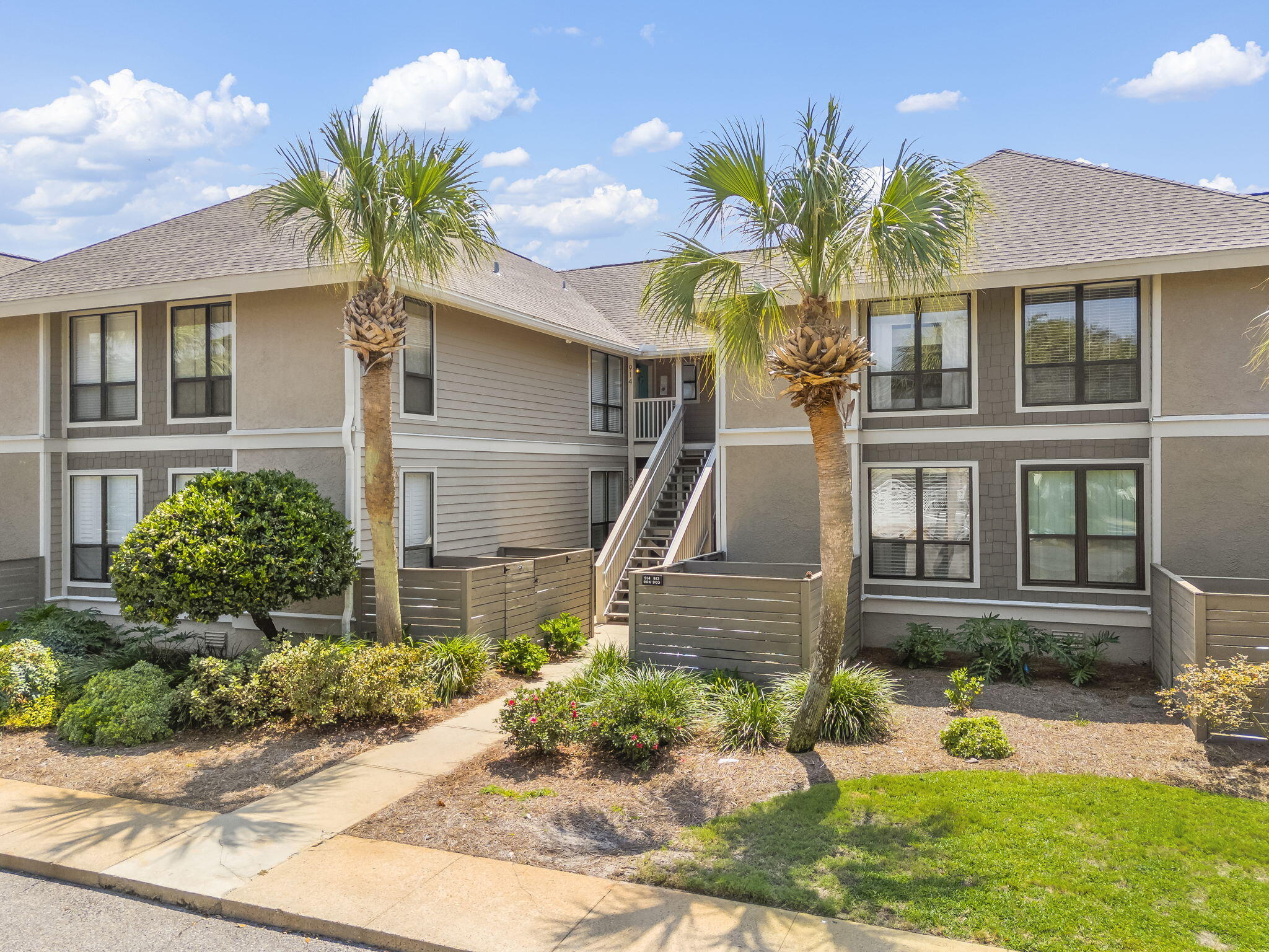HARBOUR POINT CONDO - Residential Lease