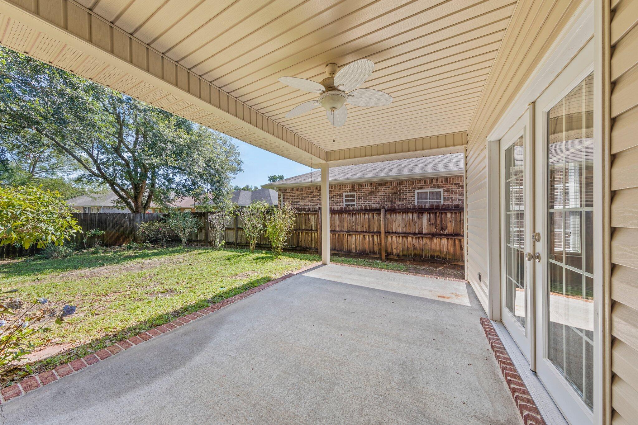 VALPARAISO PINECREST 6 - Residential Lease