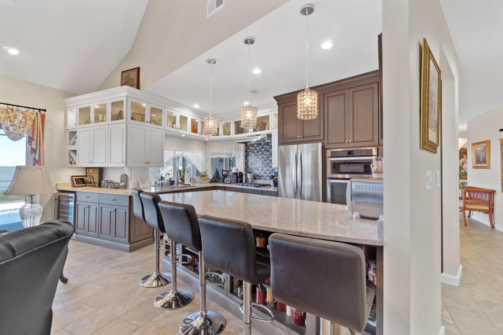 HOLIDAY SHORES ESTATES 1ST ADDN - Residential