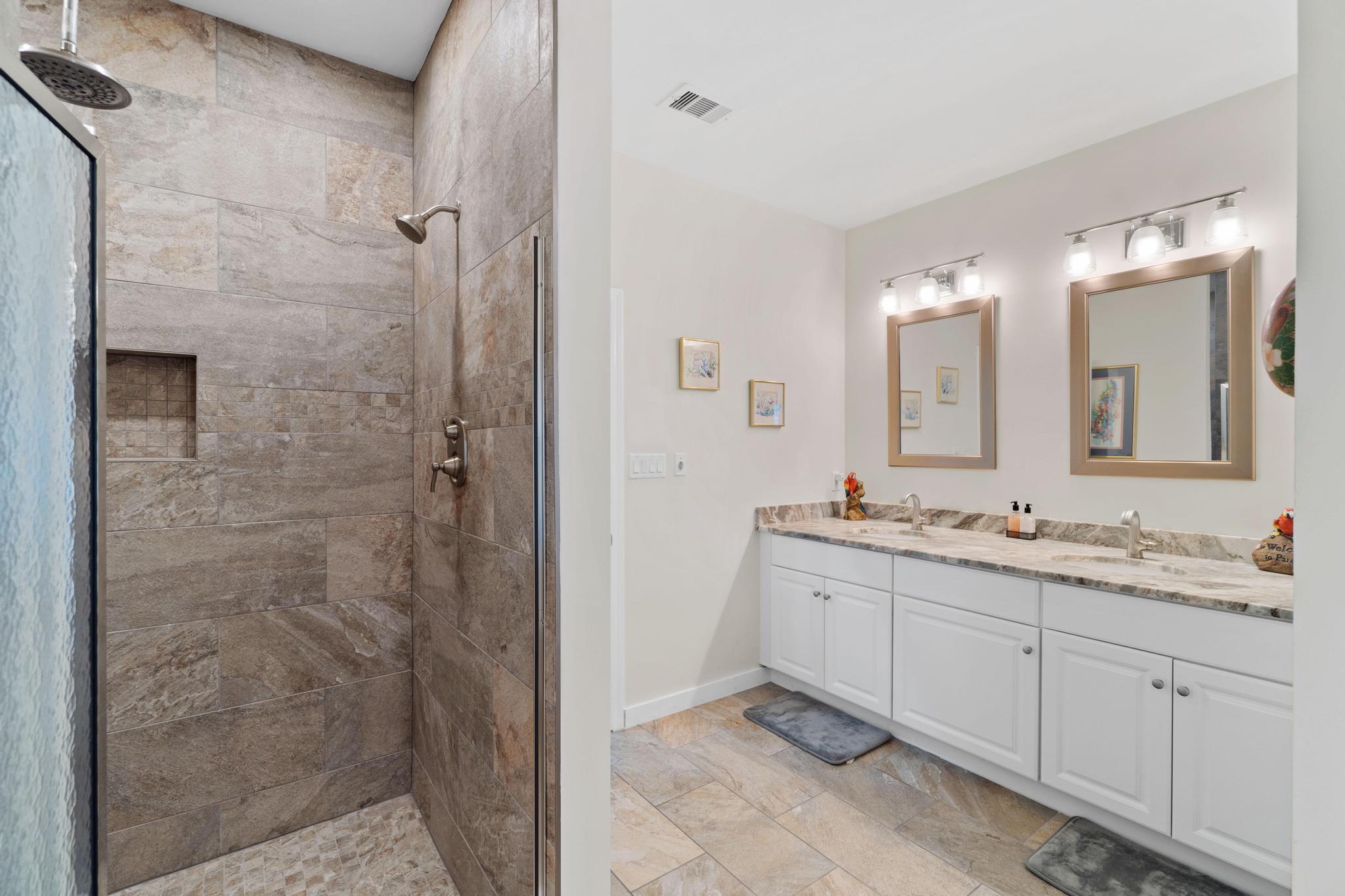HOLIDAY SHORES ESTATES 1ST ADDN - Residential