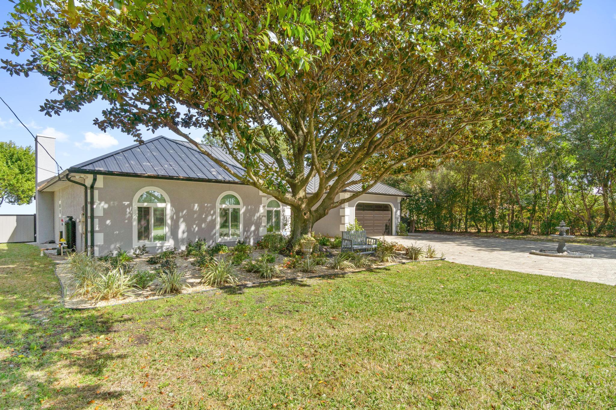 HOLIDAY SHORES ESTATES 1ST ADDN - Residential