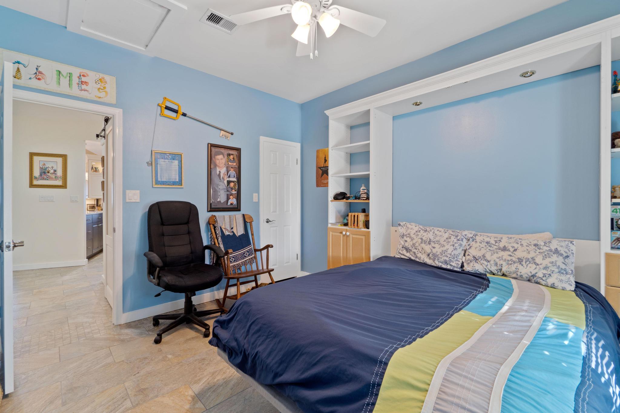 HOLIDAY SHORES ESTATES 1ST ADDN - Residential