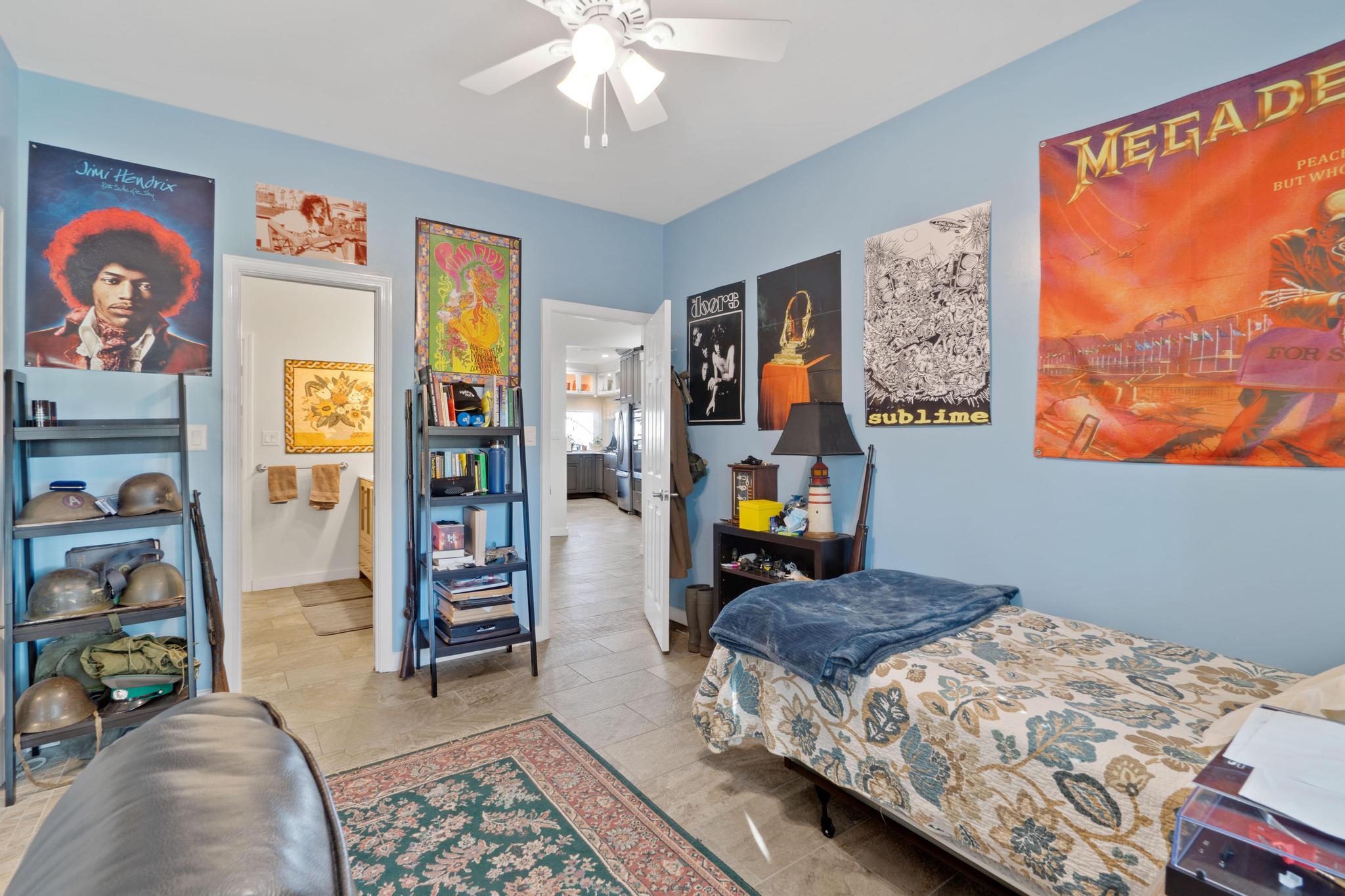 HOLIDAY SHORES ESTATES 1ST ADDN - Residential