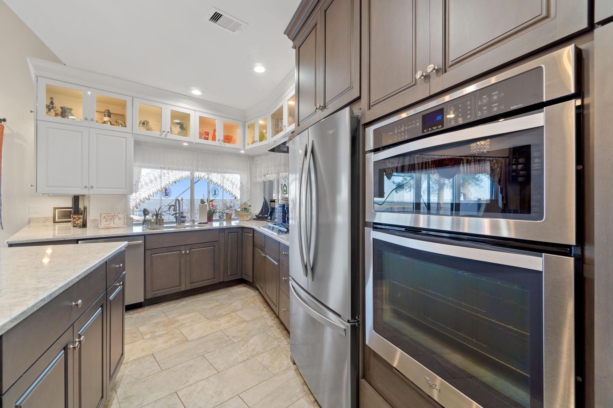 HOLIDAY SHORES ESTATES 1ST ADDN - Residential