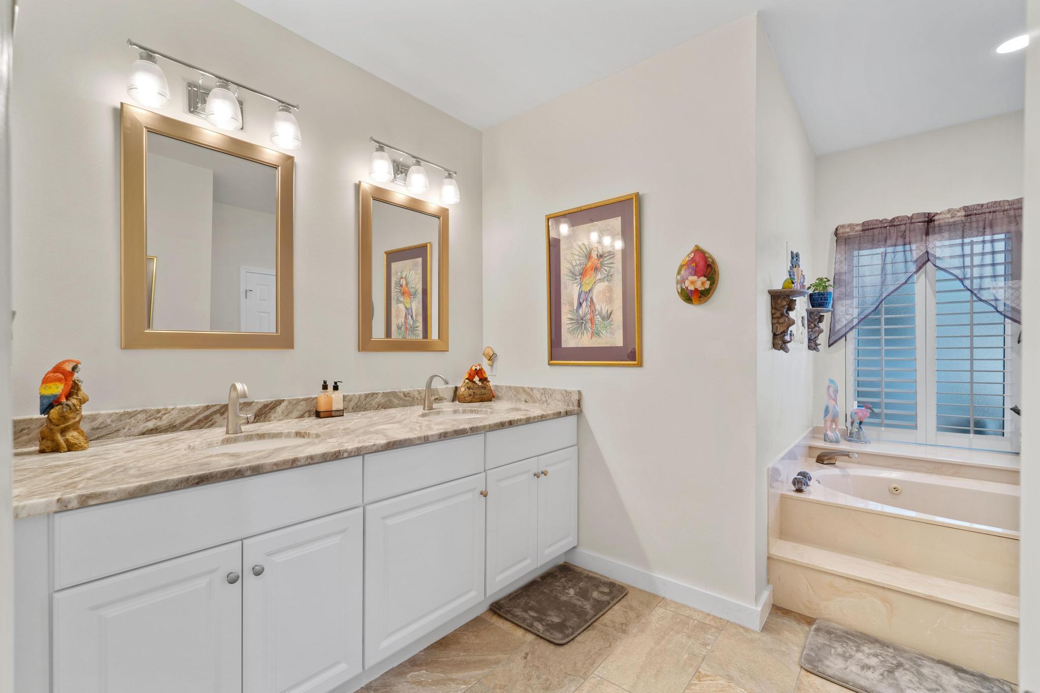 HOLIDAY SHORES ESTATES 1ST ADDN - Residential