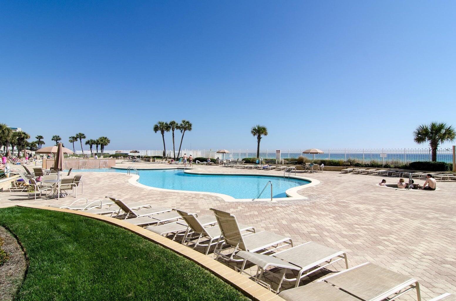 SILVER BEACH TOWERS - Residential