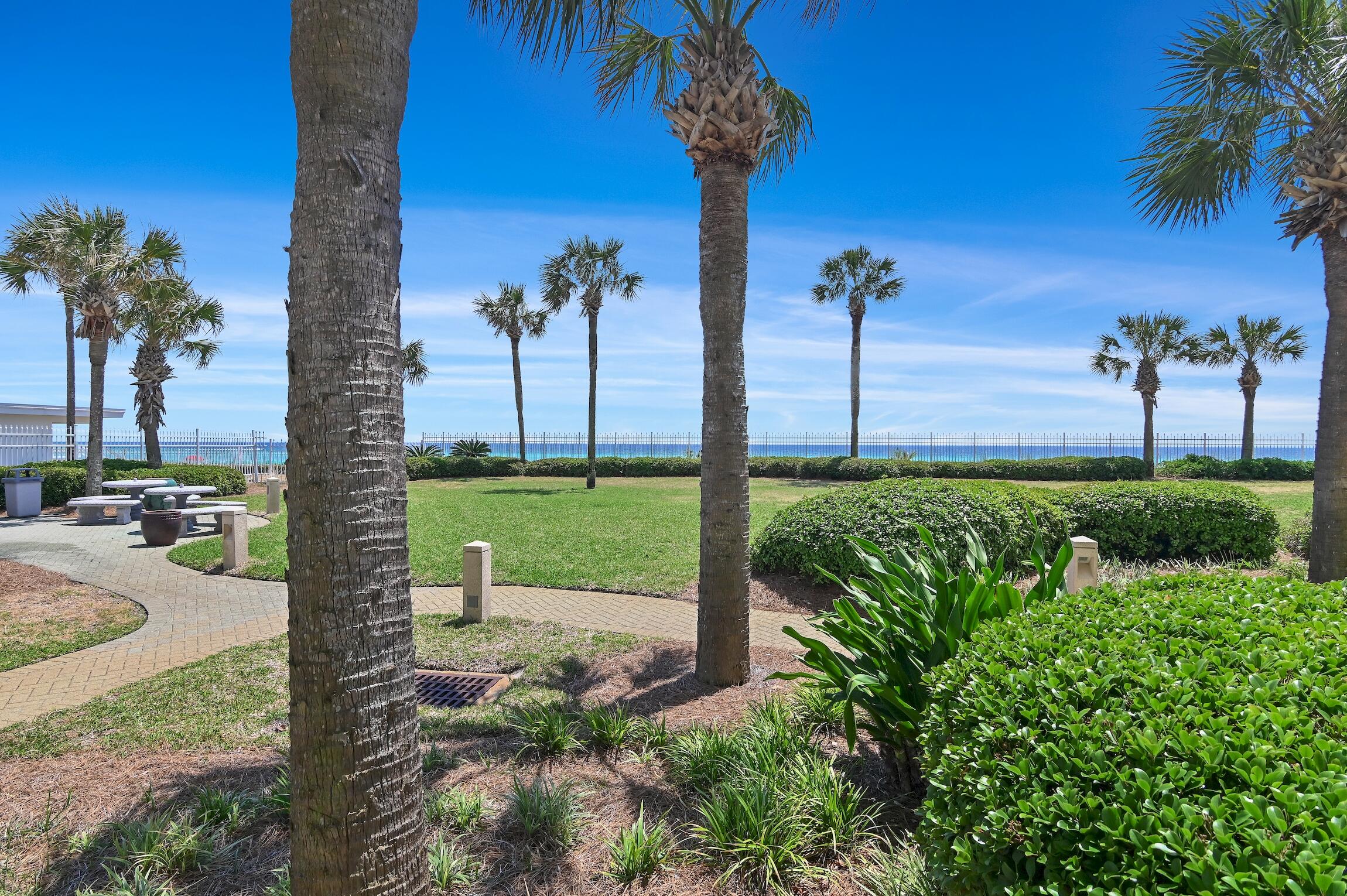 SILVER BEACH TOWERS - Residential