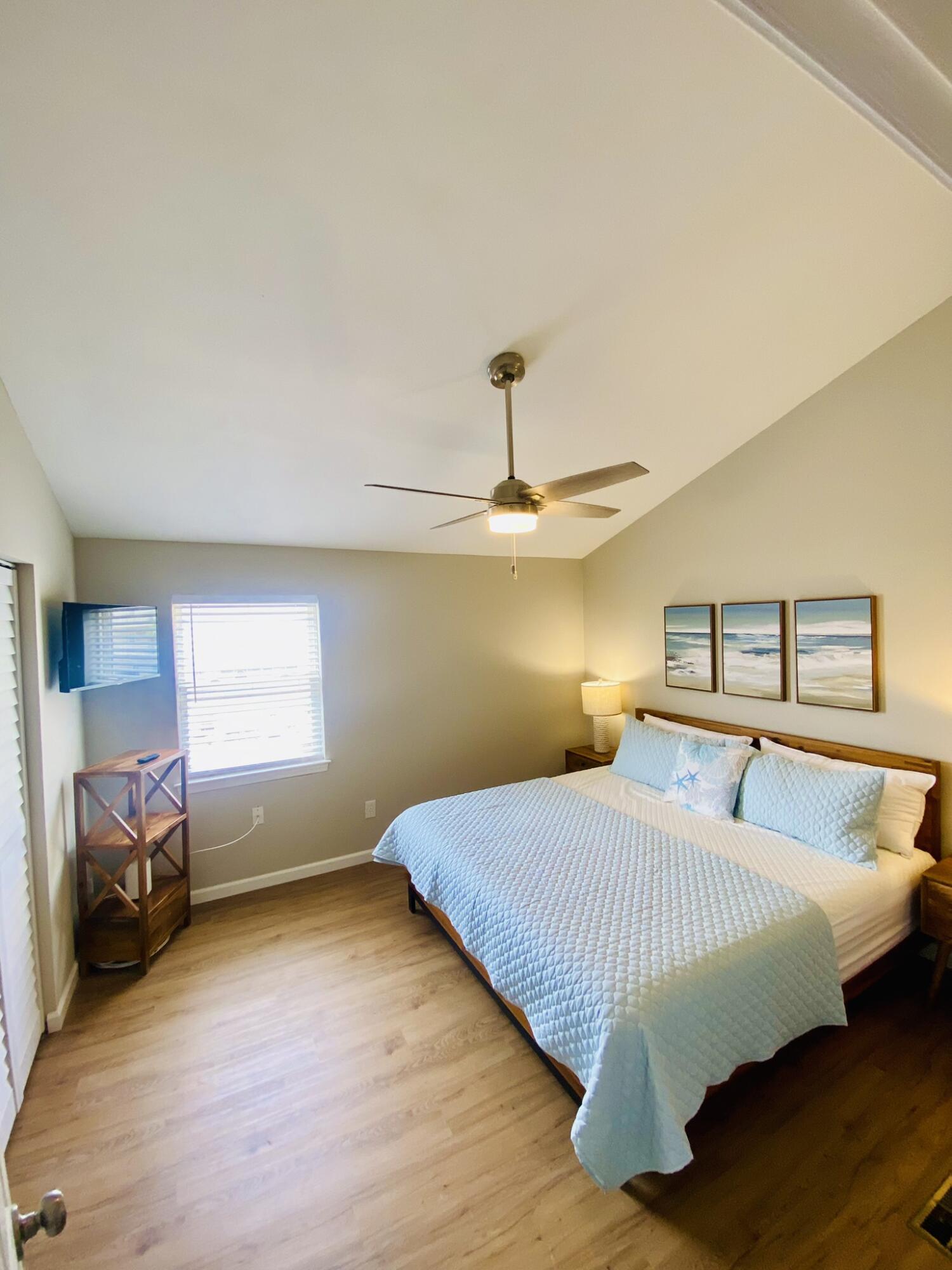 COMMODORES LANDING - Residential