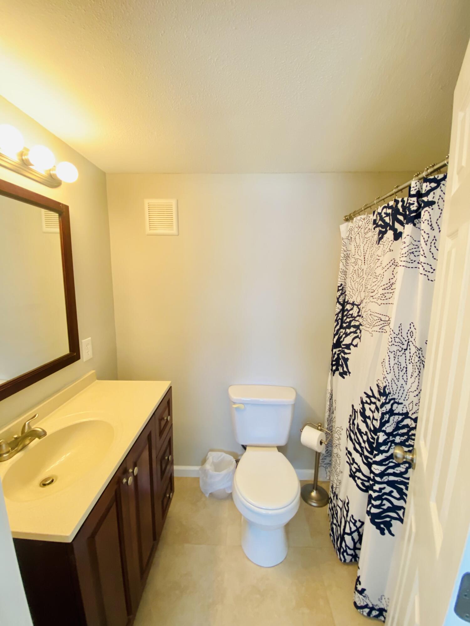 COMMODORES LANDING - Residential