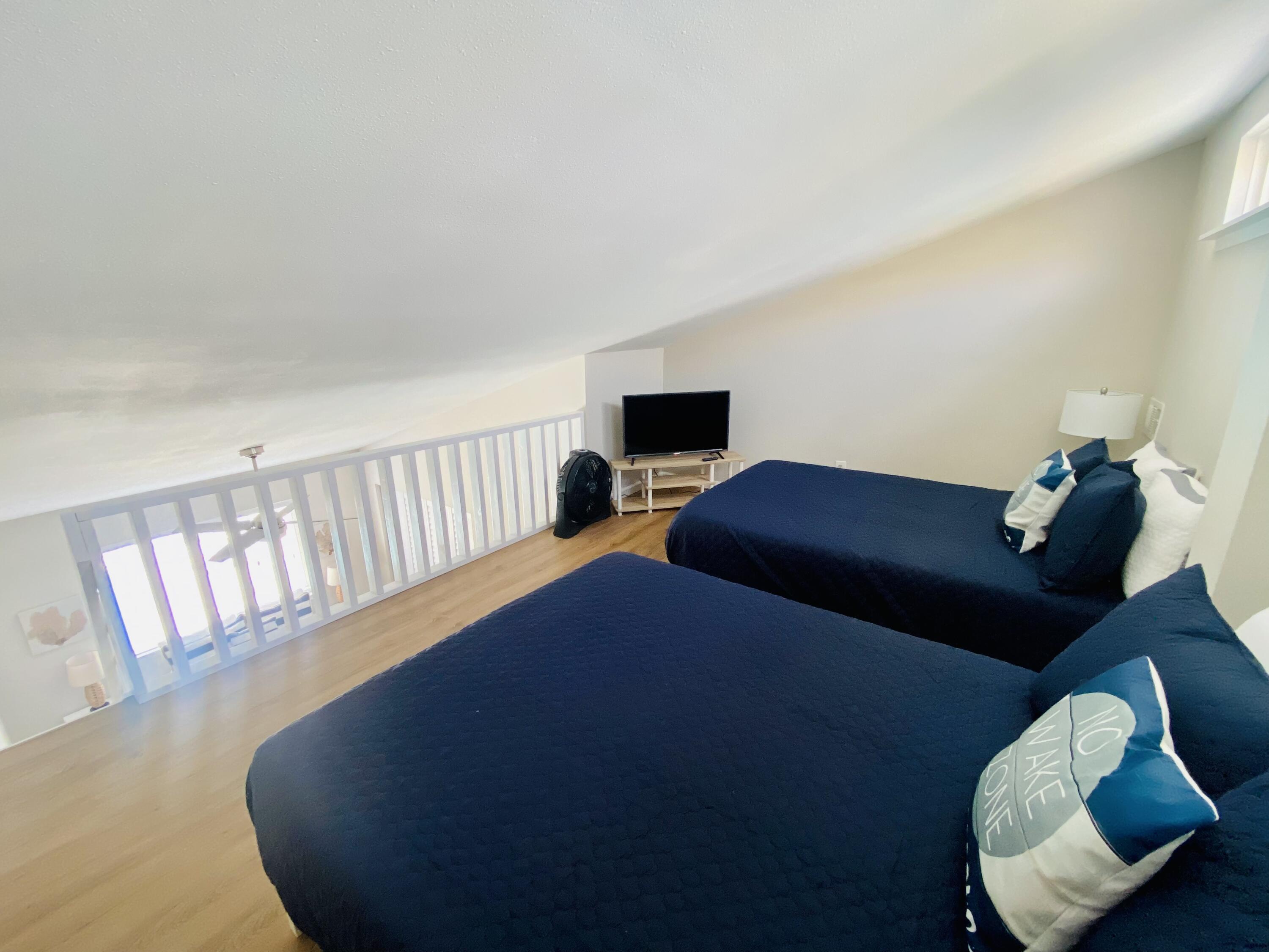 COMMODORES LANDING - Residential