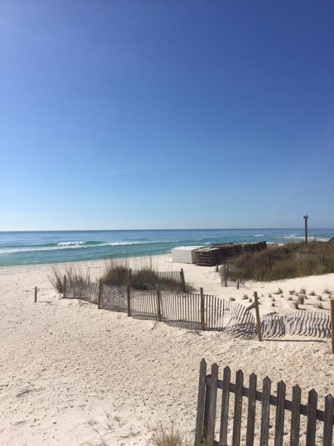 GULF LAGOON BEACH 70B1 & 70B2 BEG 21.83' SELY OF NW COR LOT 6 TH SELY 15.46' SWLY 200' NW 15.55' NEL - Residential