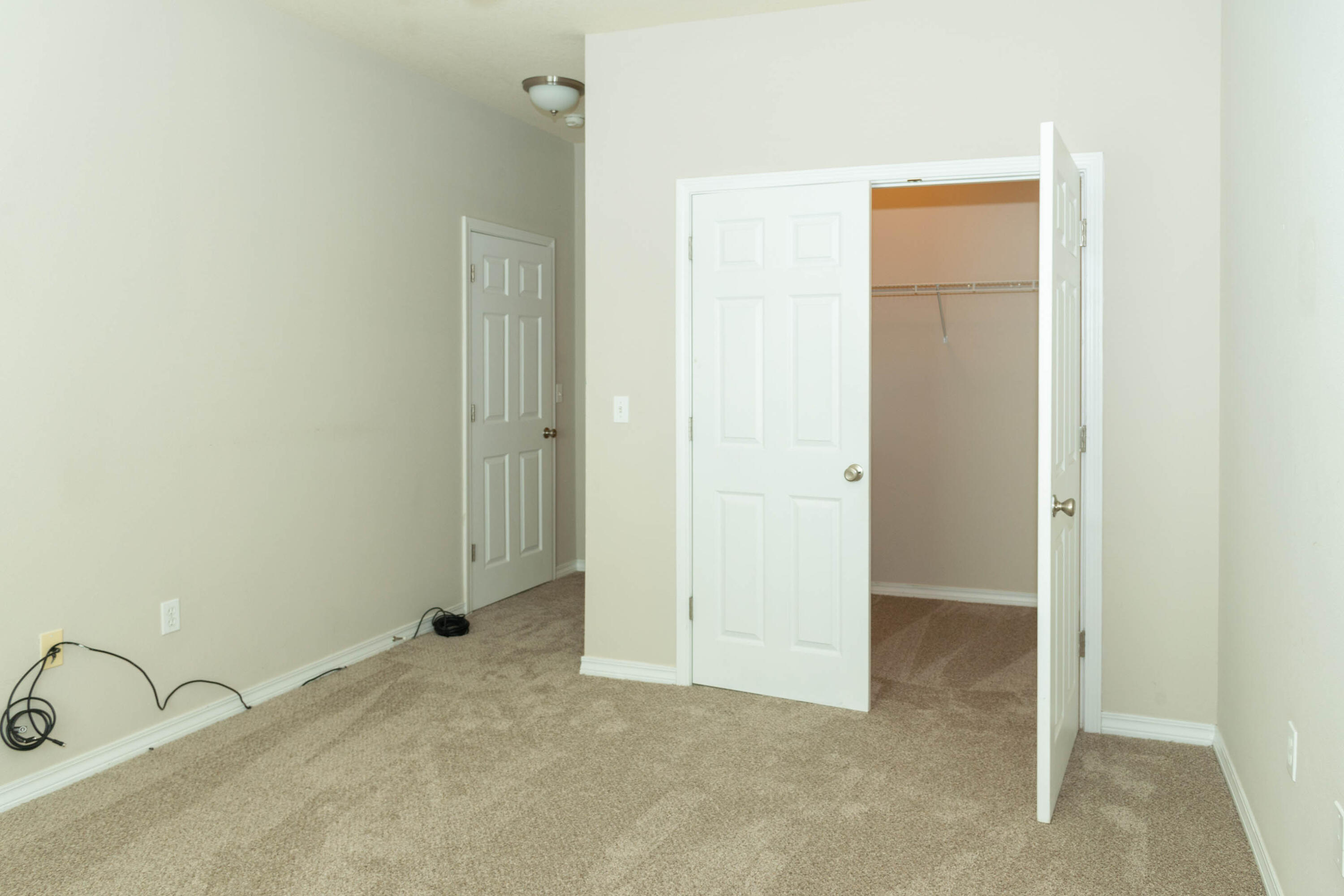 MERIDIAN SQUARE T/H - Residential Lease