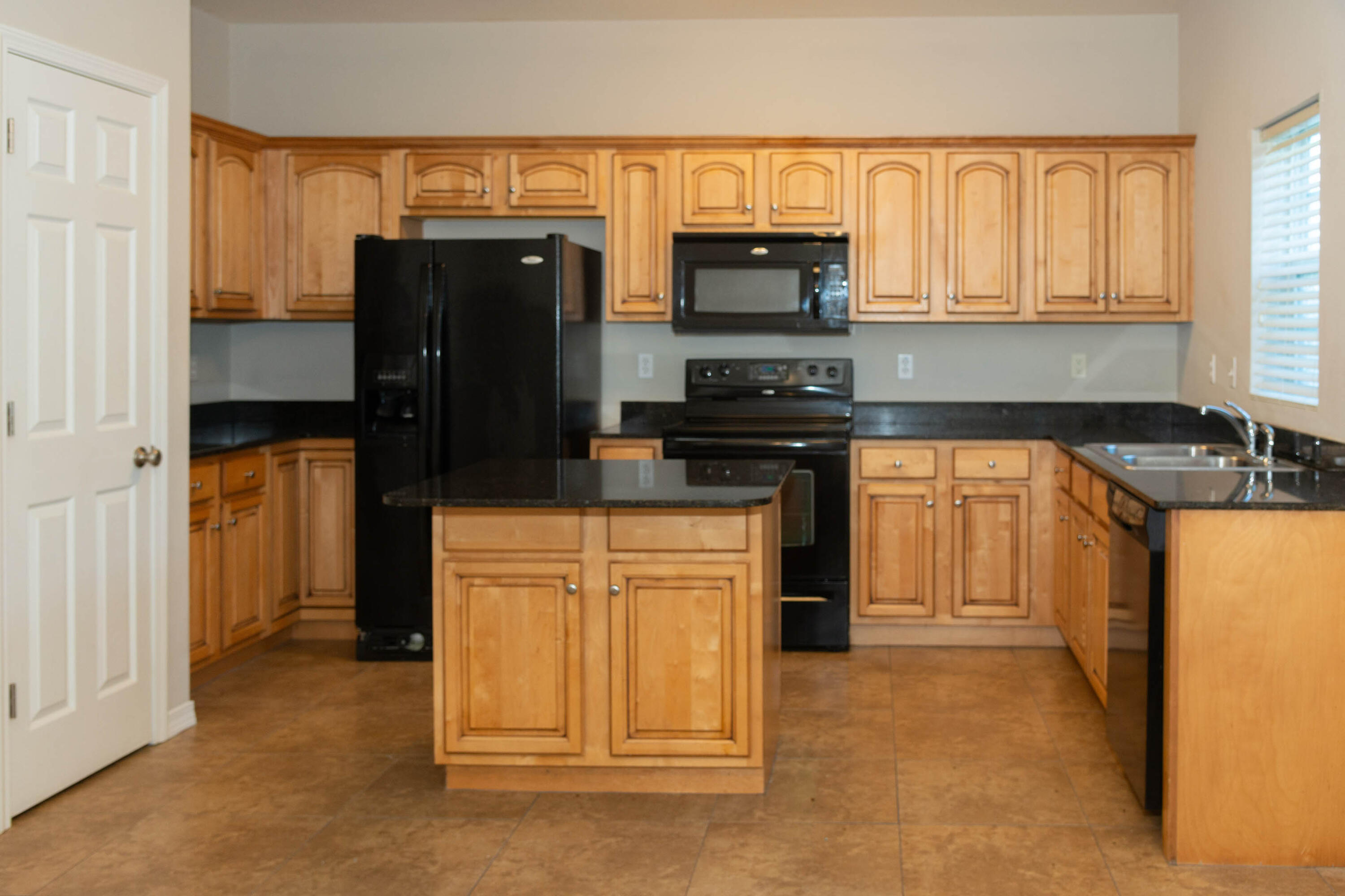 MERIDIAN SQUARE T/H - Residential Lease