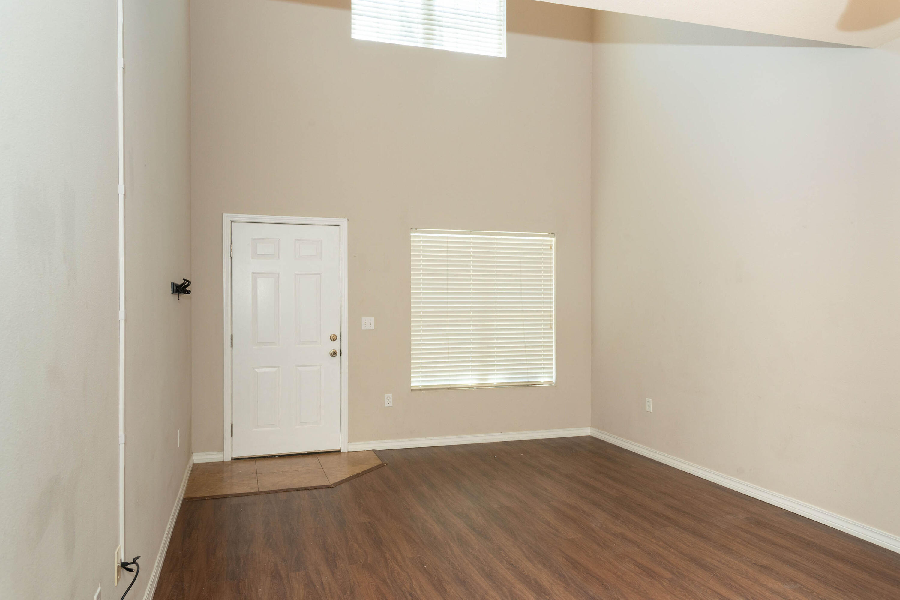 MERIDIAN SQUARE T/H - Residential Lease